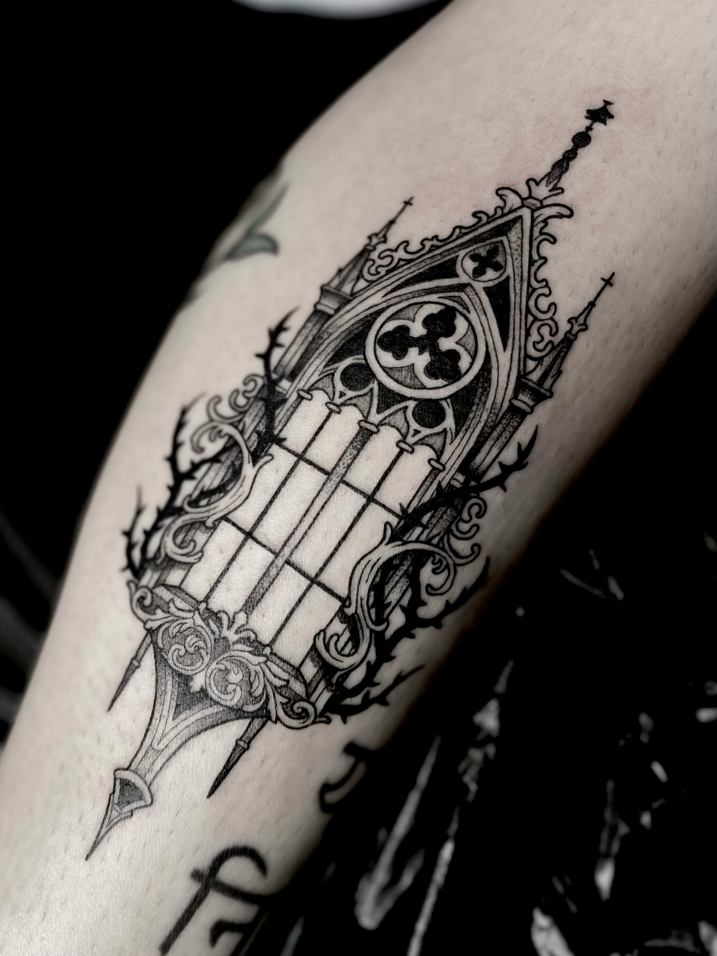 Thanks so much Laura! Done at @lostsanctumtattoo 
.
.
.
.
.
#tattoo #goldcoast #cathedral #darktattoo #blackwork