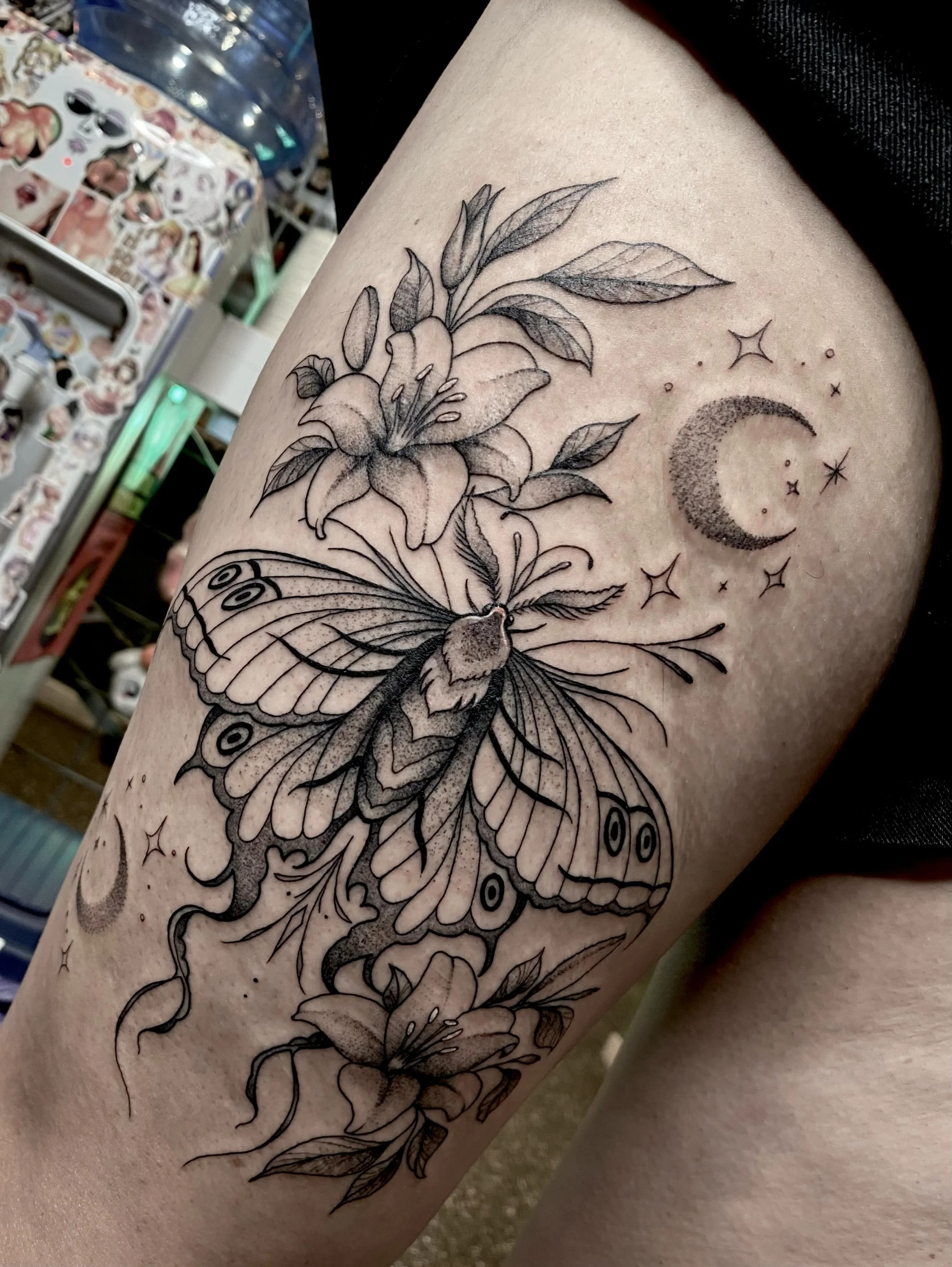 For lovely Jessy last week - thank you so much! Done at @lostsanctumtattoo 
.
.
.
.
.
#tattoo #goldcoast #marvel #darktattoo #blackwork