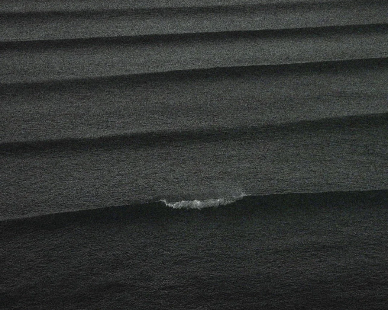 sea%20waves,%20landing%20page_VSCO.png