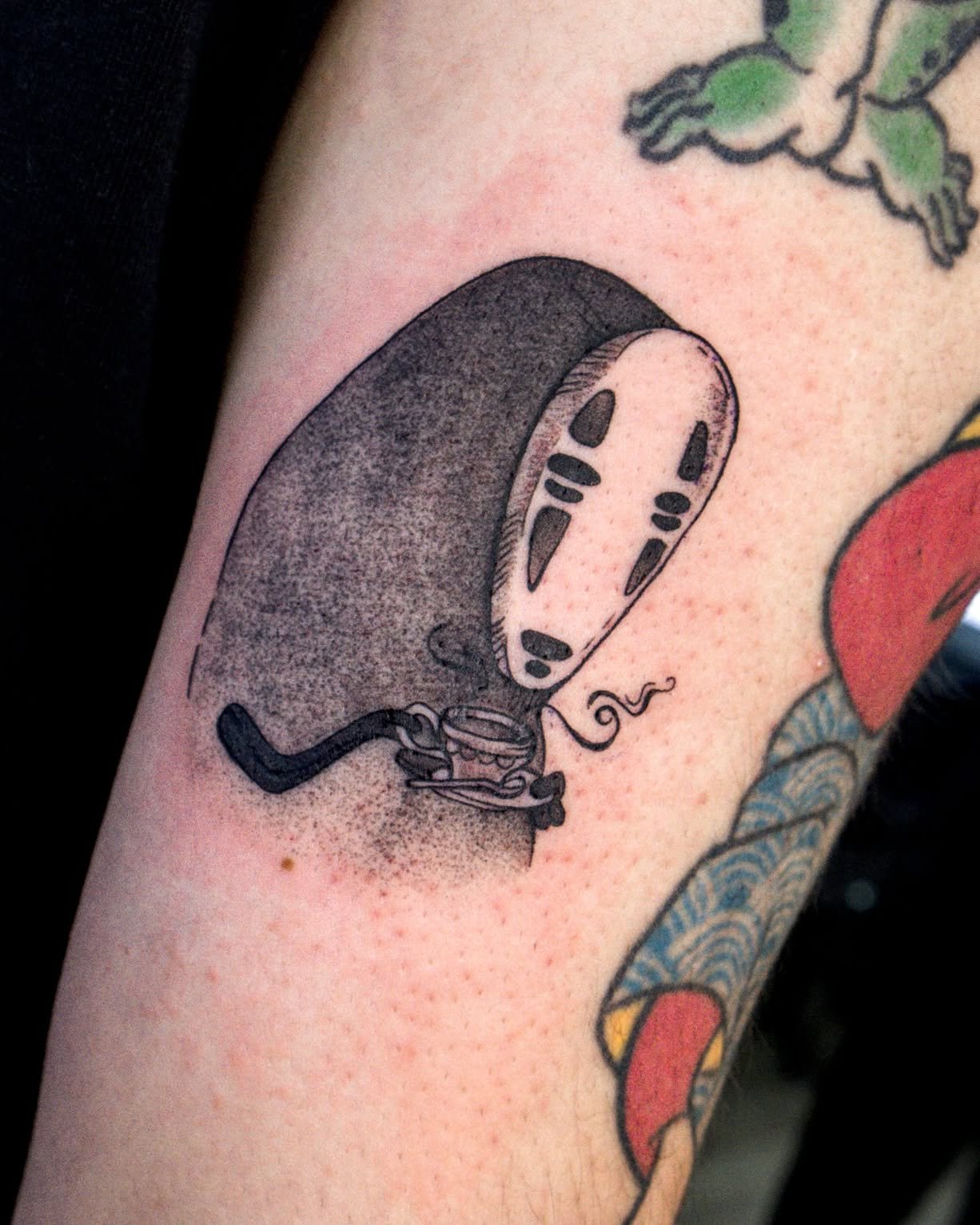 Throwback to this No-face having the best beverage of his life 🍵✨

✺ Updates on the availability of these will be seen in my stories and the &ldquo;available&rdquo; highlight in my profile!
✺ I do not offer tattoo permissions/tickets as of right now