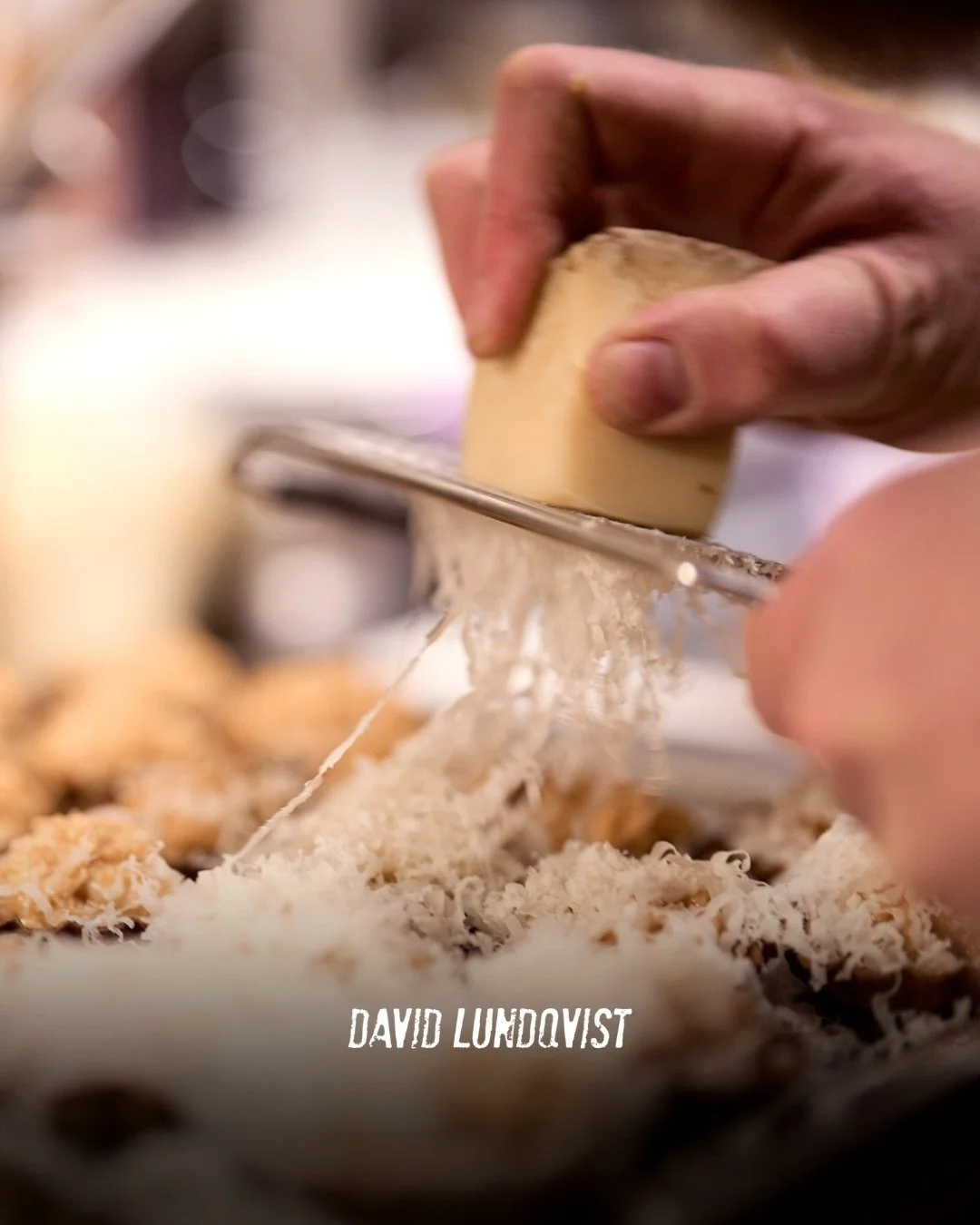 N&auml;r vi blickar tillbaka p&aring; &aring;ret som g&aring;tt k&auml;nner jag stor tacksamhet. Det har varit ett &aring;r fyllt av h&aring;rt arbete, m&ouml;ten, smaker och upplevelser &ndash; och inget av detta hade varit m&ouml;jligt utan er.

Ja