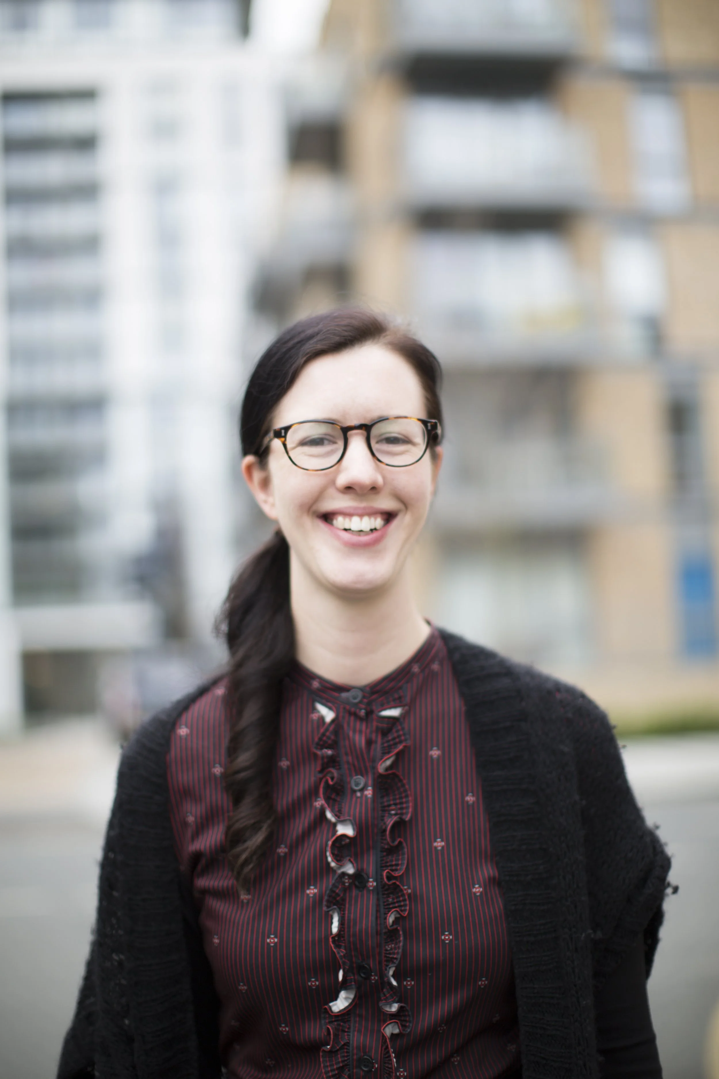 Lisa Raine Headshot1.jpg