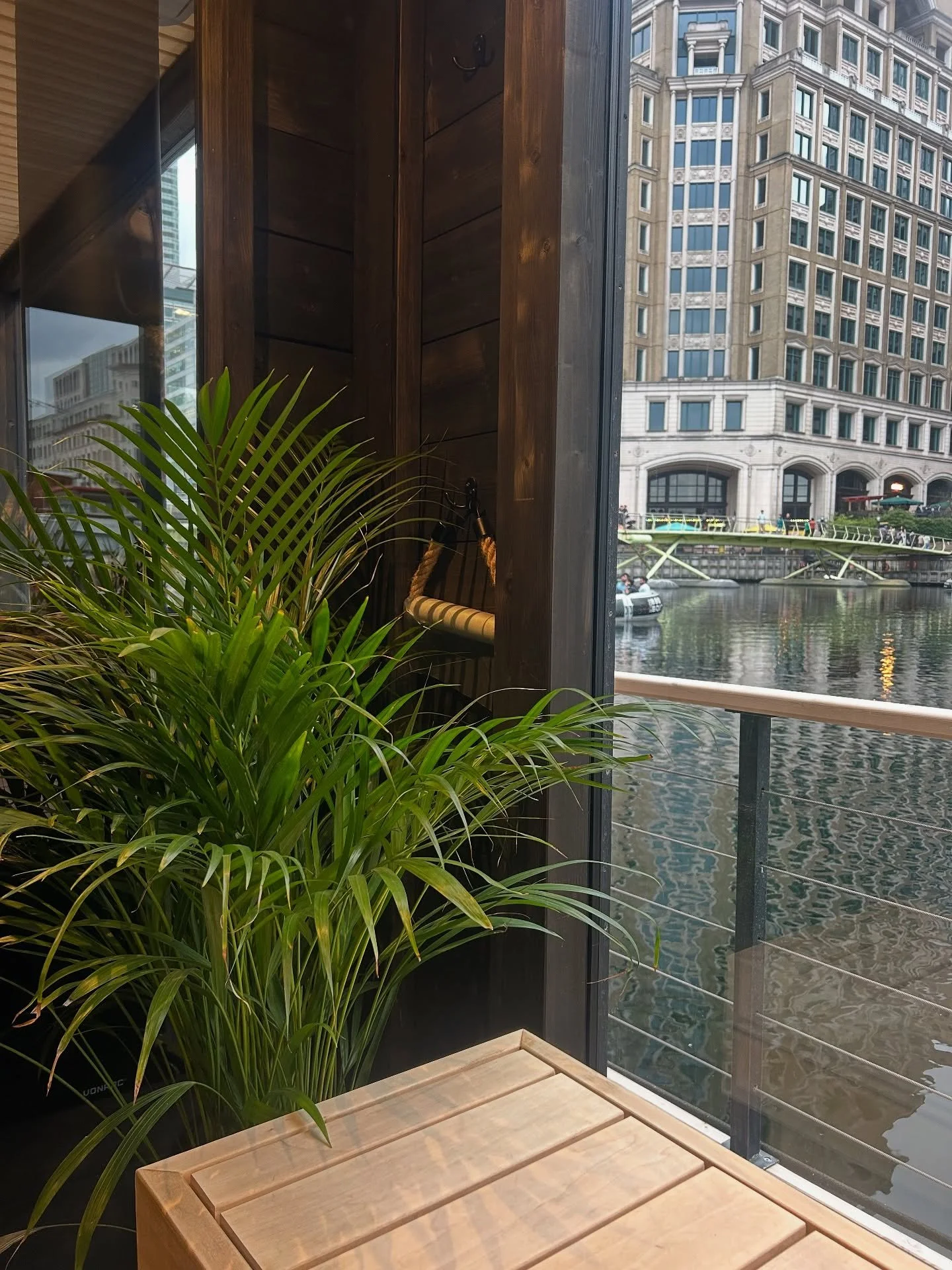 We docked up at West India Quay in spring 2025, joining the @skunaboats Rivera, and it&rsquo;s been a wonderful learning experience for our wellness crew since we opened our sauna doors&hellip;

We&rsquo;re always looking to make adjustments based on