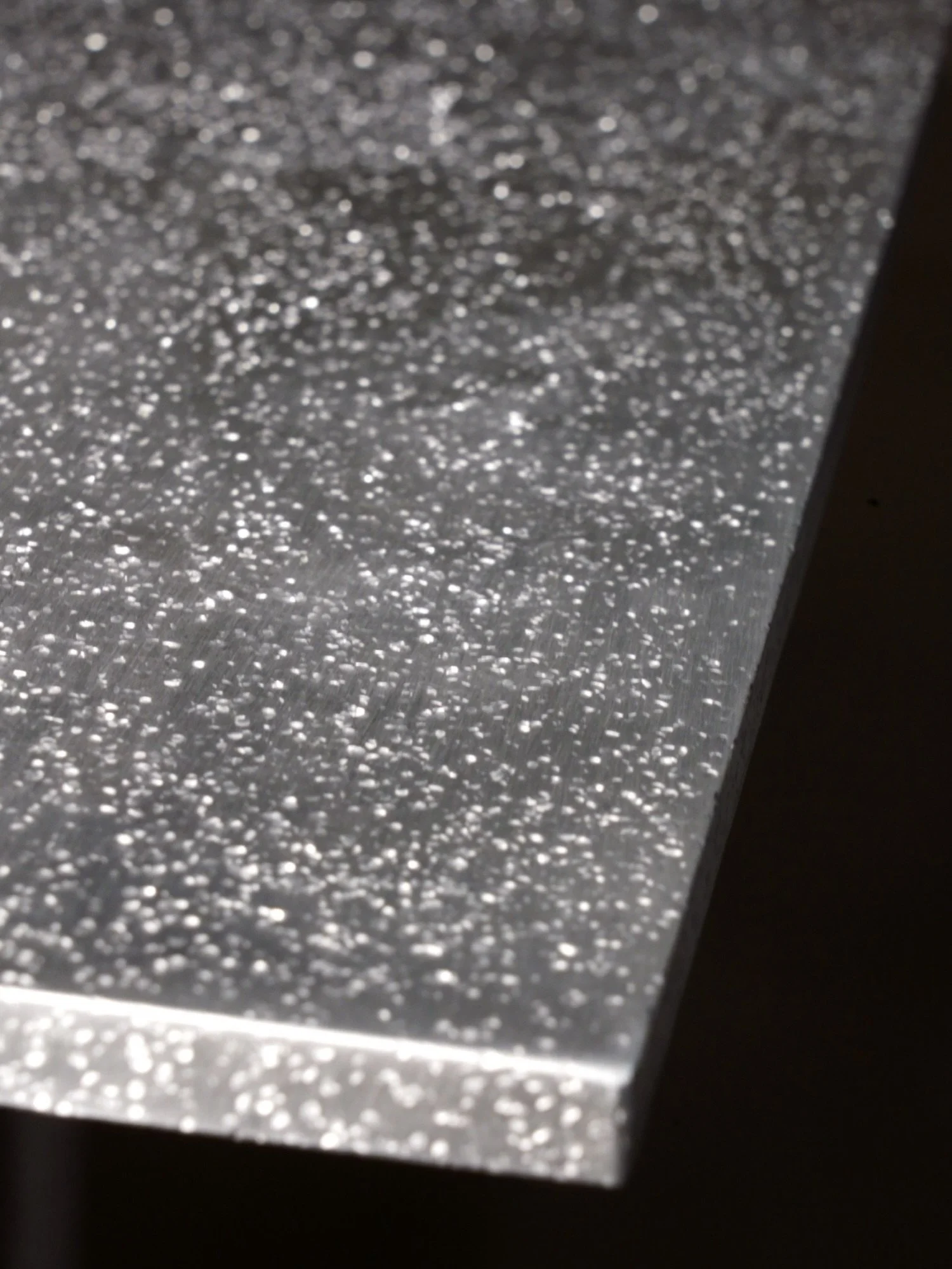Looking like Rain 🫠.. this is my Needled Aluminium up close ⛏️

ONOR Series //
Luxury becomes an intelligent ecosystem, rather than an aesthetic category. 

What do you think? 🩶

#linnvstudio #lienvelghe #needledaluminium #contemporarydesign