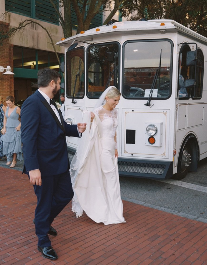Still dreaming about Sean and Katherine&rsquo;s wedding day. From the first arrival to the sparkler send-off, every detail came together to bring their vision to life.🤍

Planning @duvalleventschs
Beauty @blushingbridescharleston
Florals @duvallflora