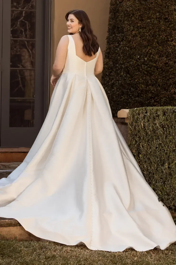 Sophia Tolli Ballina 