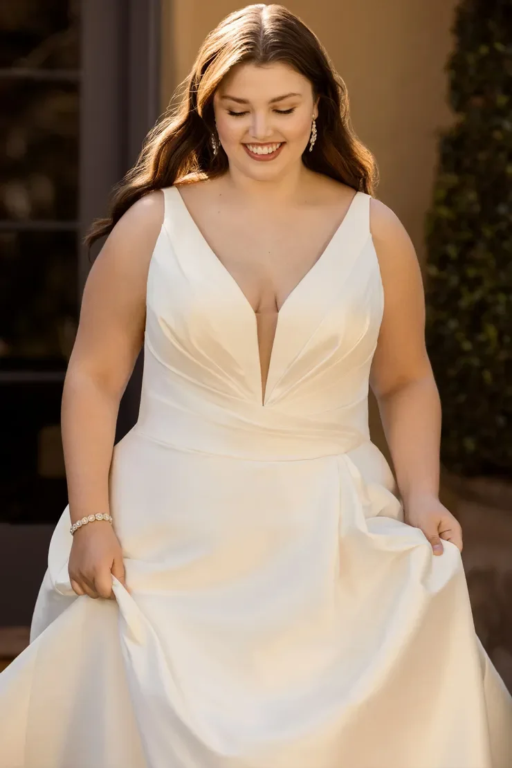 Sophia Tolli Ballina
