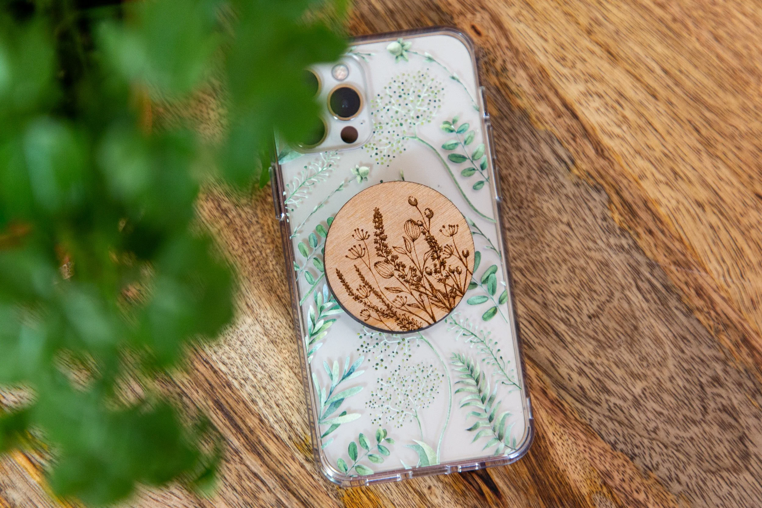 Cala and Ivy Pop Socket Product Photography-1.jpg