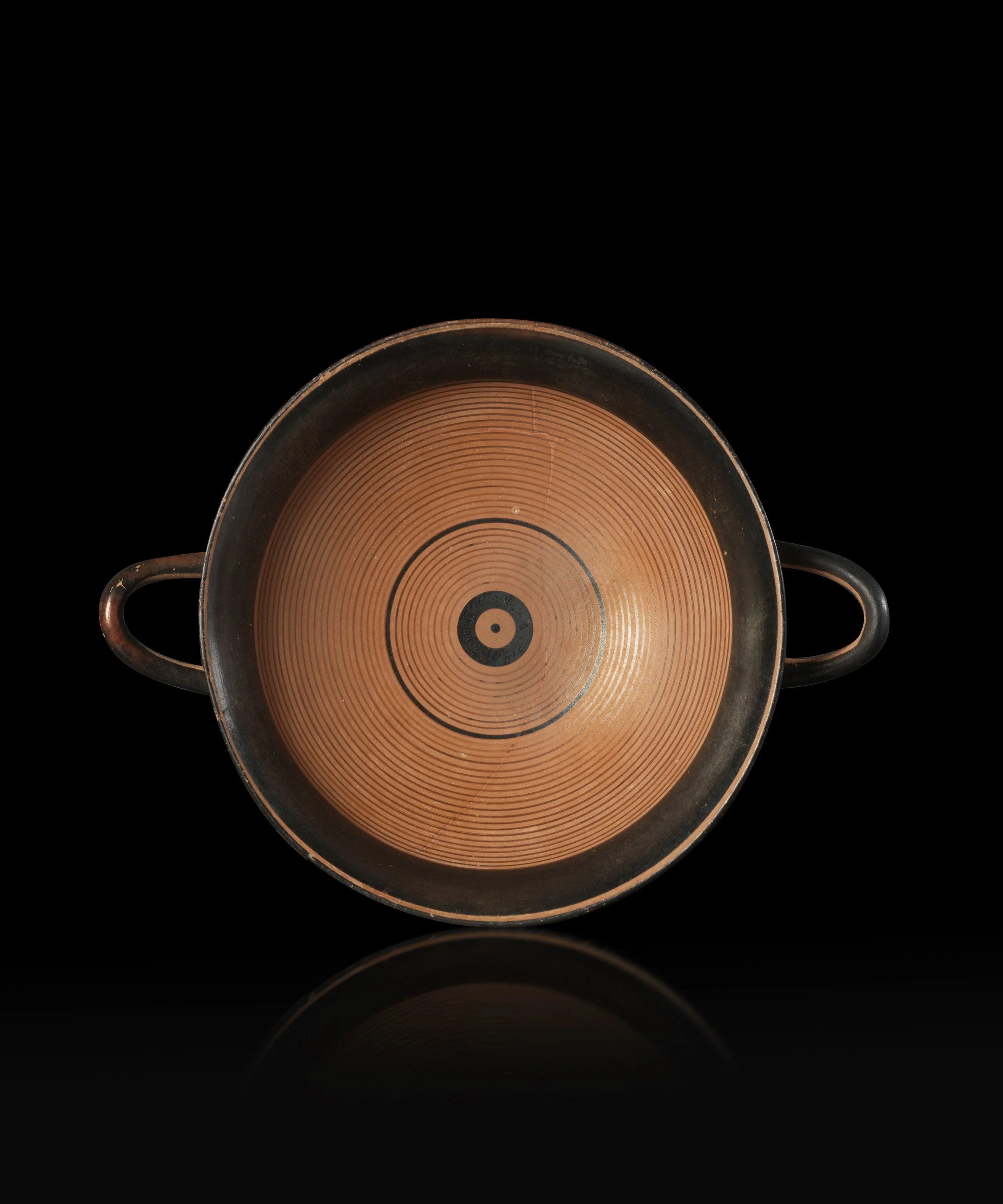 A Greek Ionian pottery lip-cup