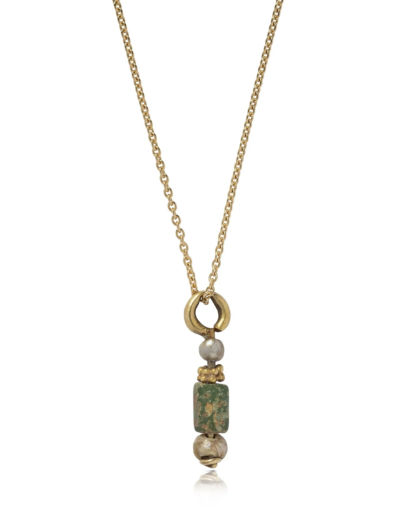 A pendant of Roman gold and glass jewellery elements