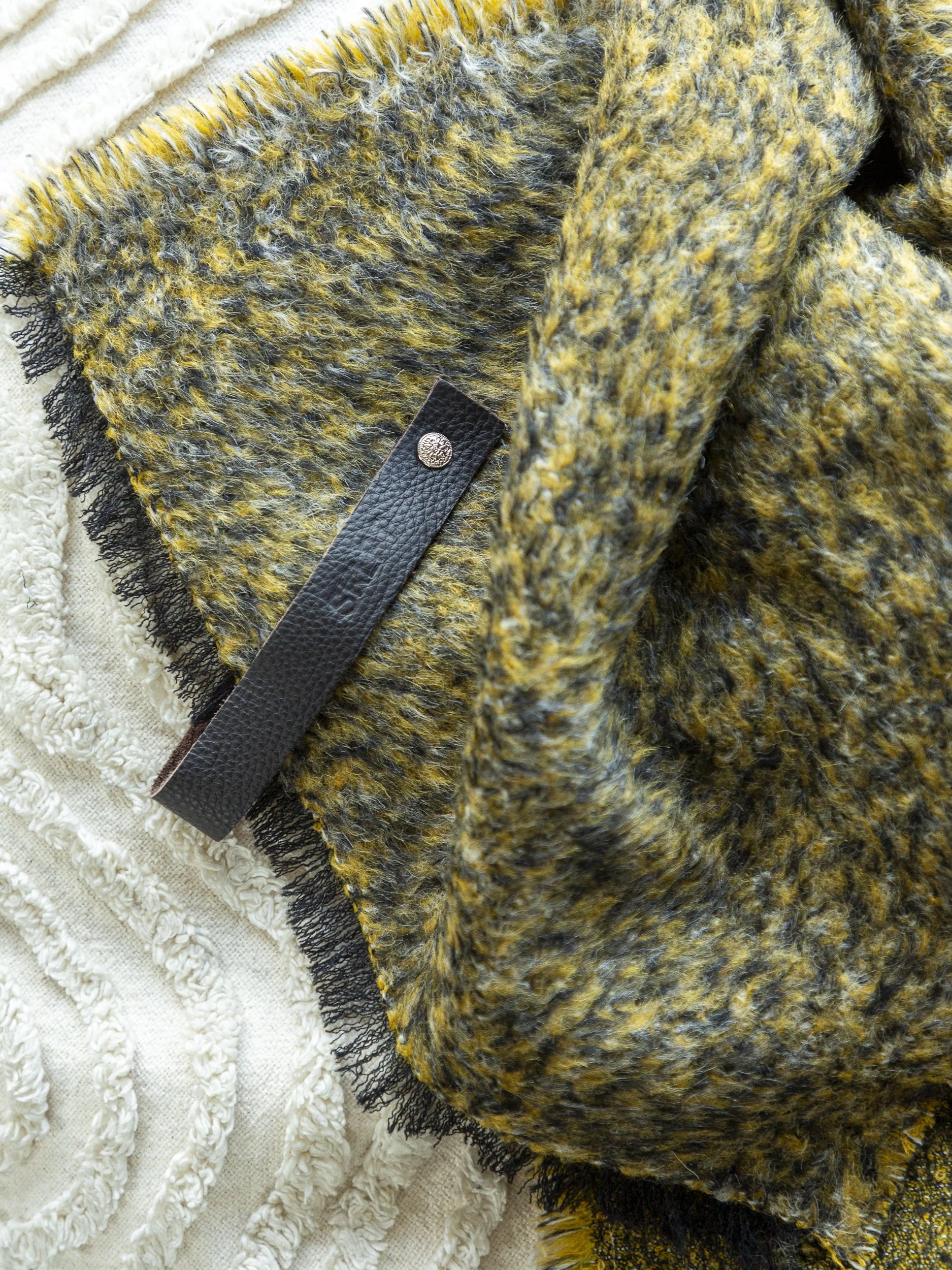 Albertine - Dubbelzijdige, mosgroene sjaal in wol-mohair - Asymmetrie -Sklpt