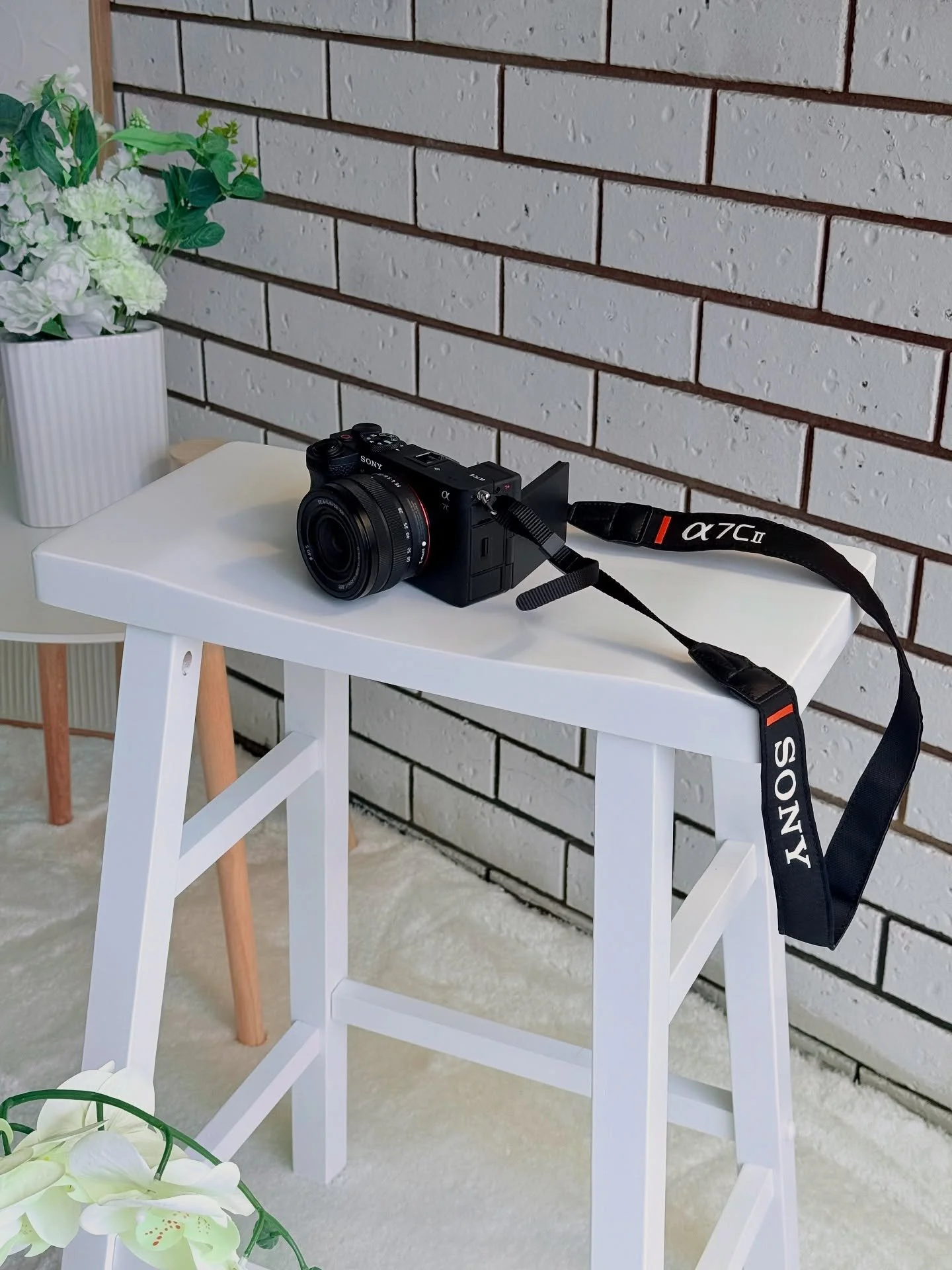 Clean lines, soft textures, and a space made for creating 🌿📸✨

#melbourne #contentstudio #photography #studiohire #videography #contentcreation #photographystudios #melbournestudio