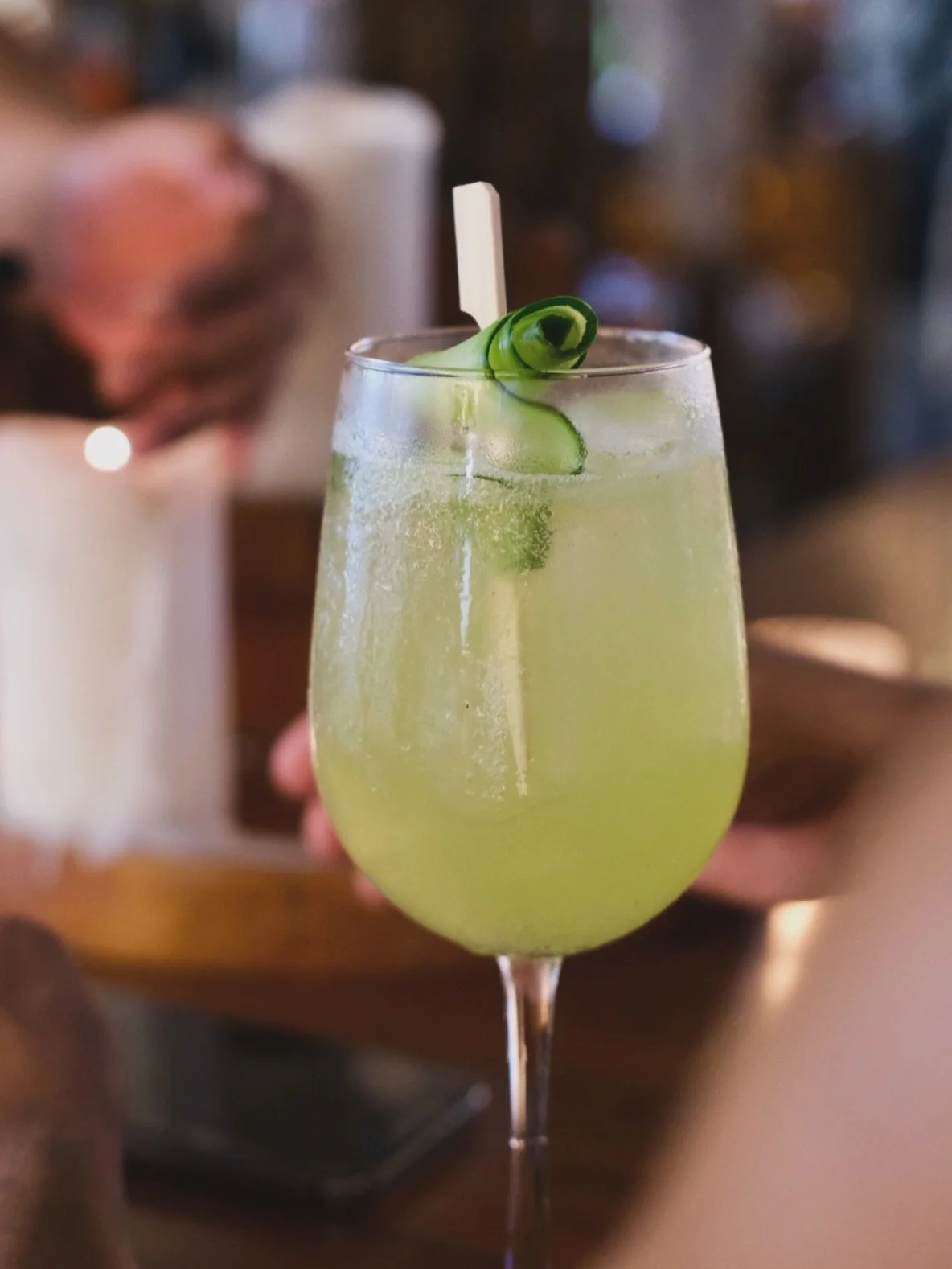 Hecho a mano. Agitado con pasi&oacute;n. 
@raicespdc 🥂🍺🍸
&iexcl;Ven por el tuyo!