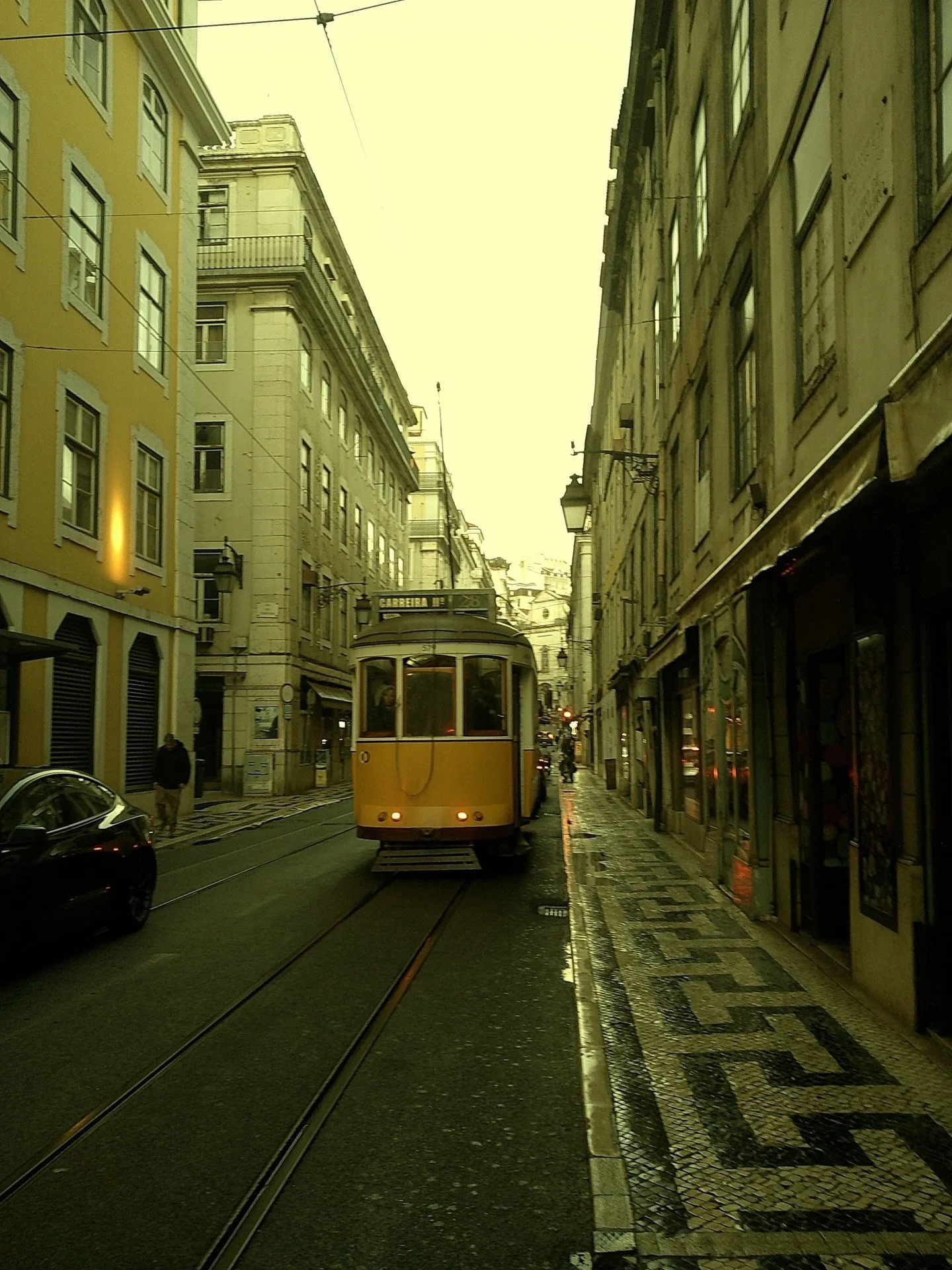 A few more pics taken with RetroCam 📸

.
.
.
.
.
#retrocam #digitalcamera #memories #retrovibe