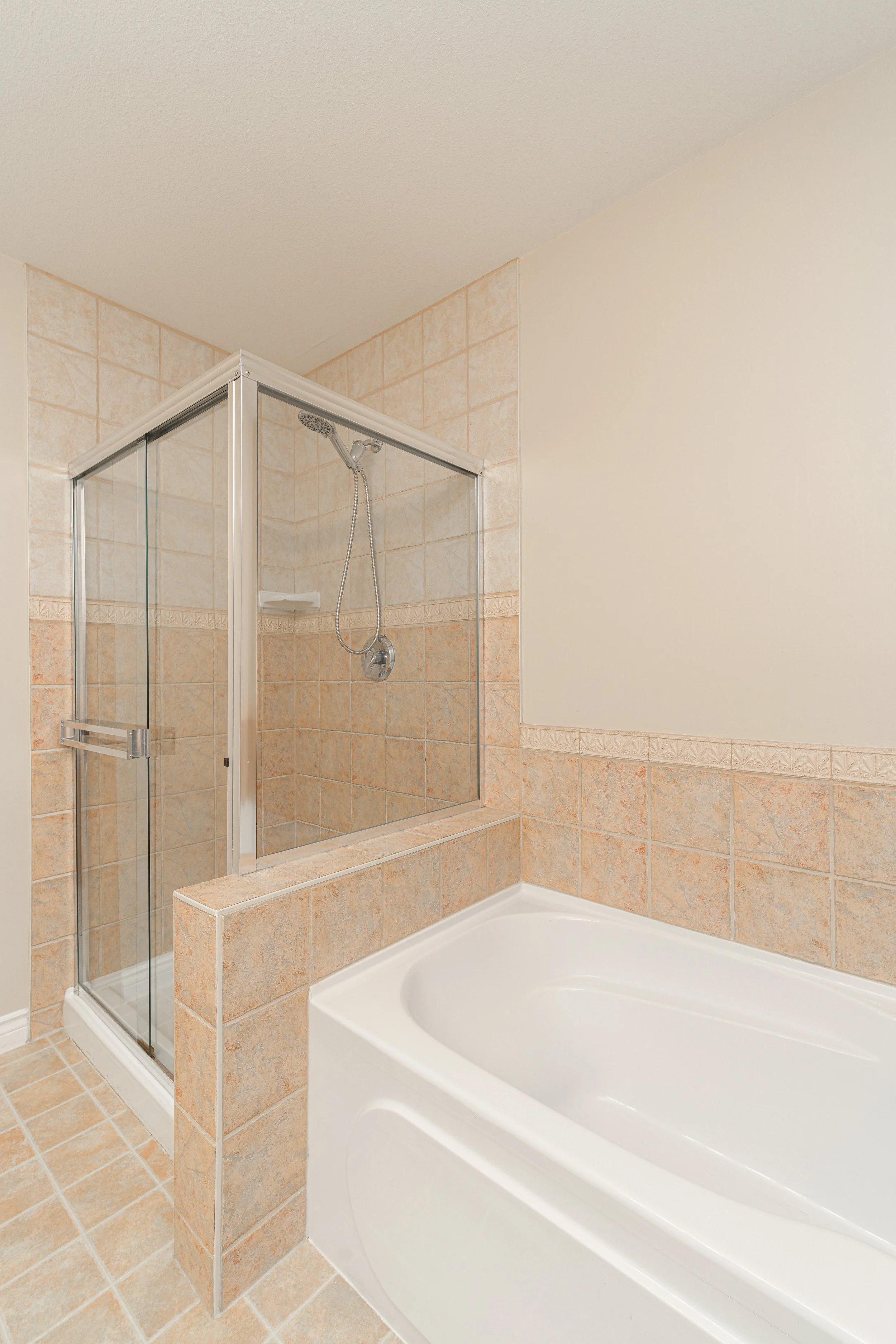 61 Ave Surrey_17.jpg