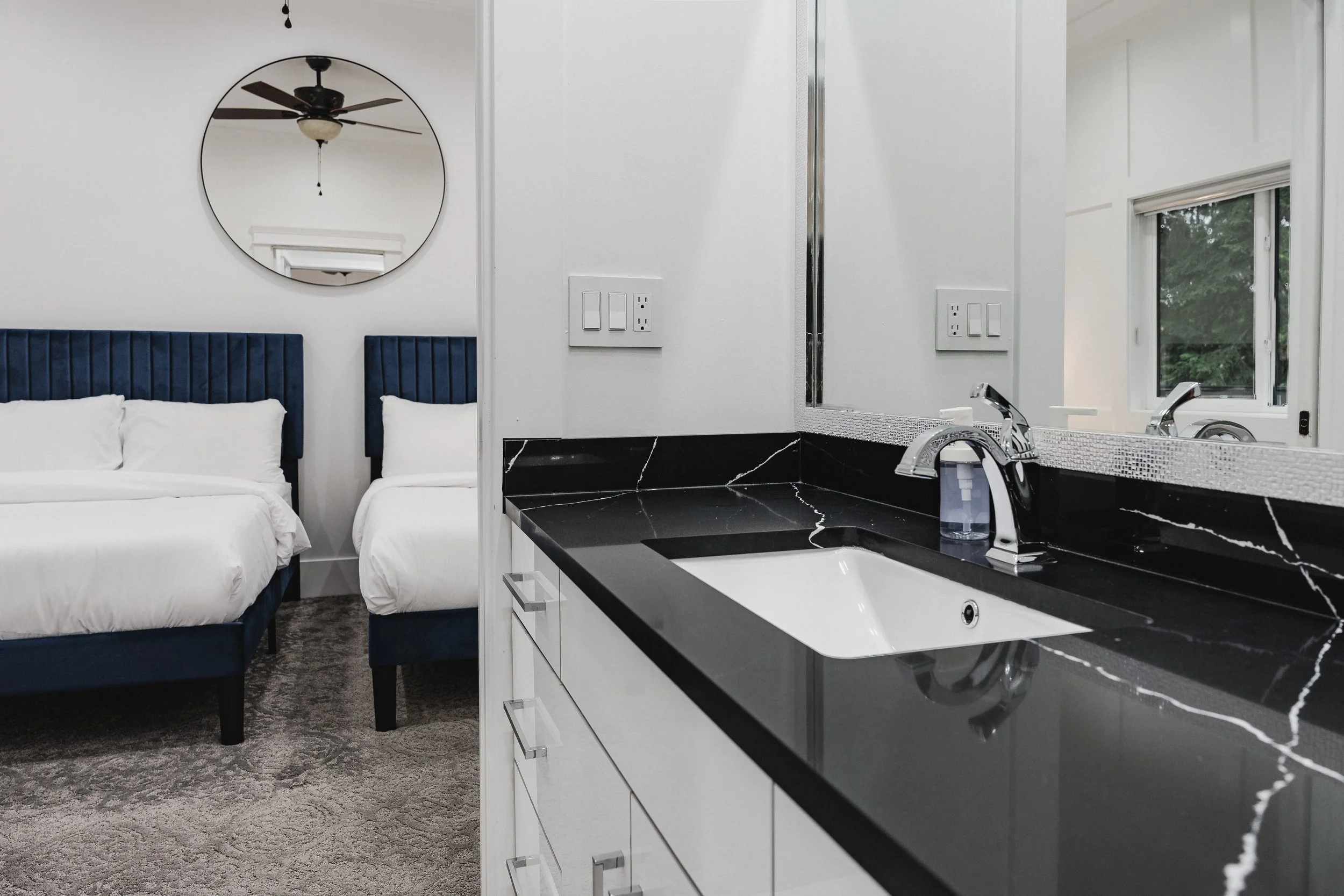 Hugh AirBnB02-26.jpg