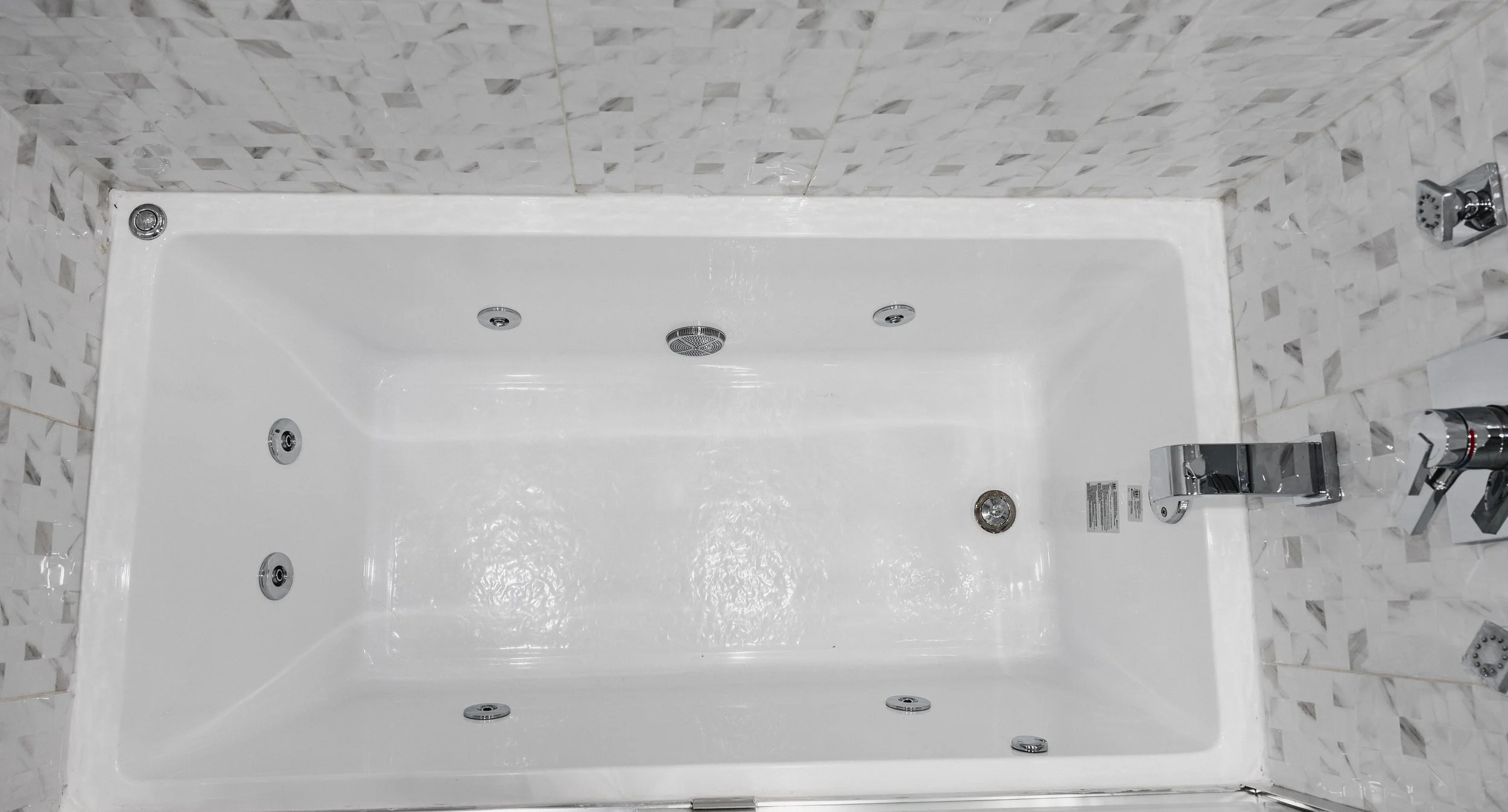 Hugh AirBnB02-17.jpg