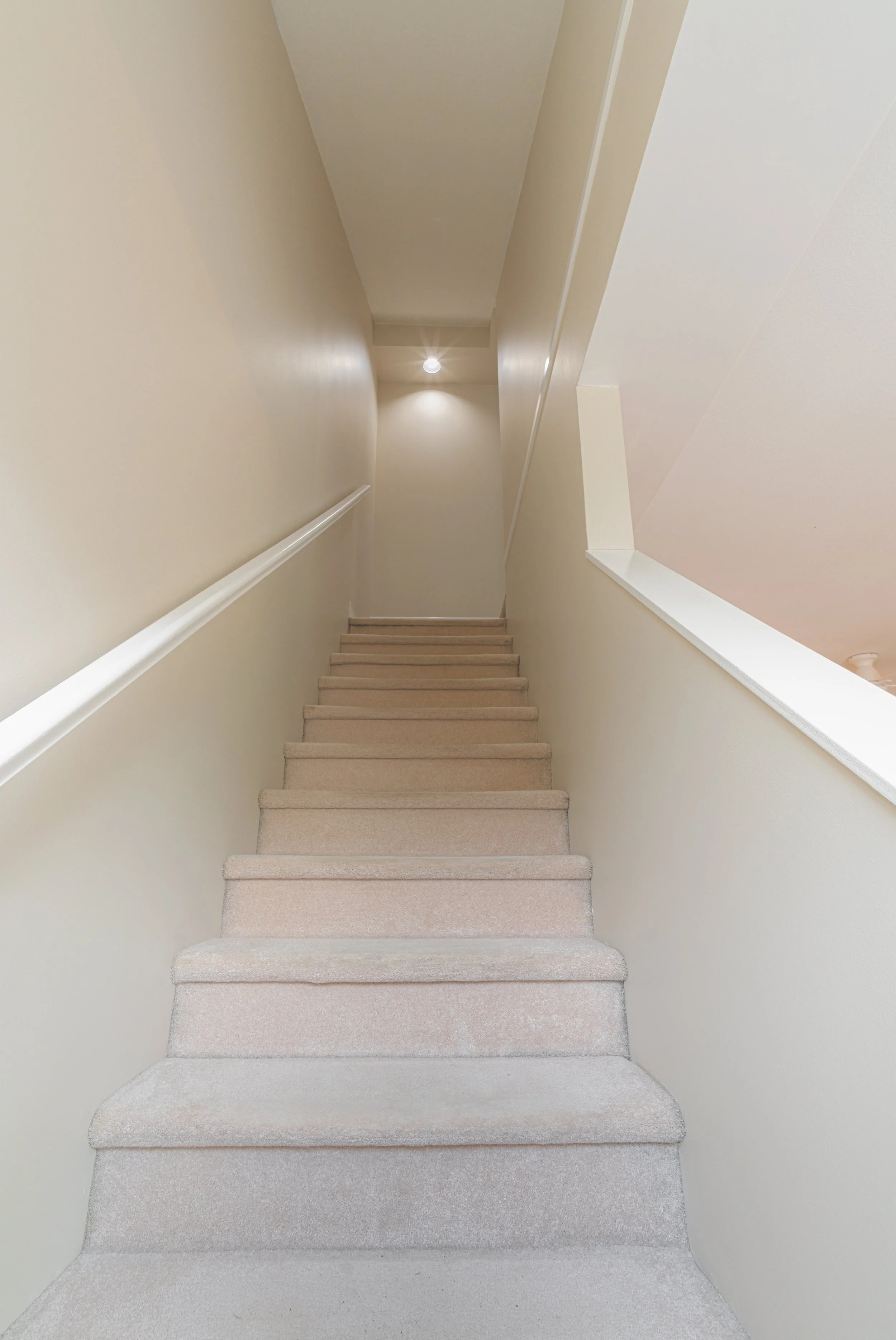 61 Ave Surrey_20.jpg