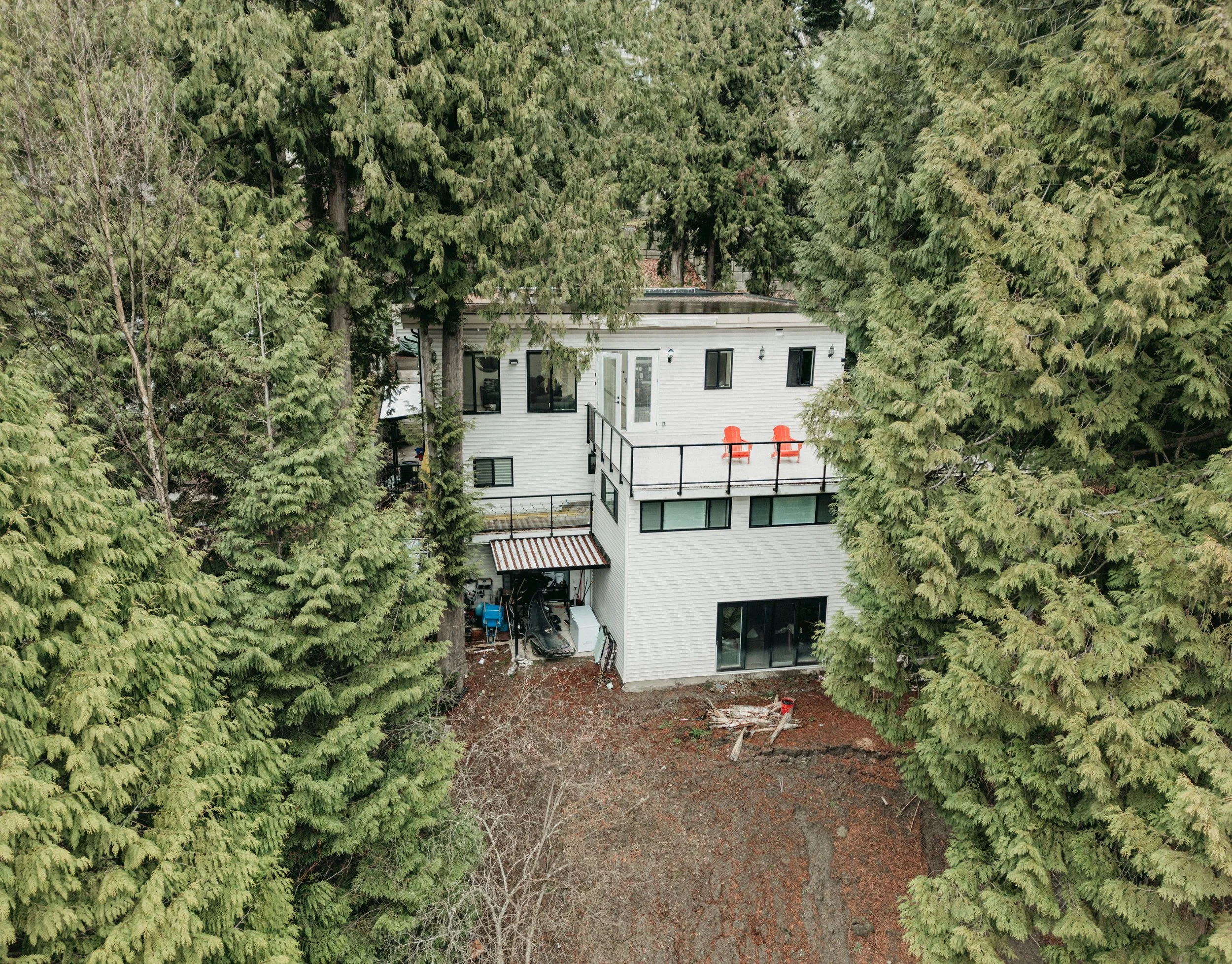 Hugh AirBnB02-2b.jpg