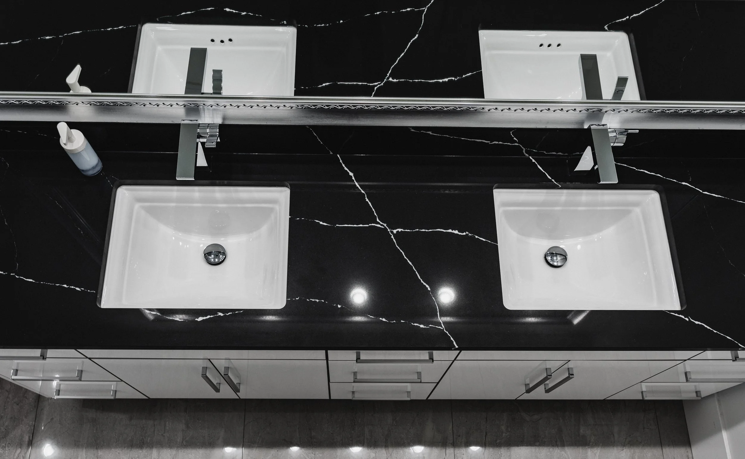 Hugh AirBnB02-15.jpg