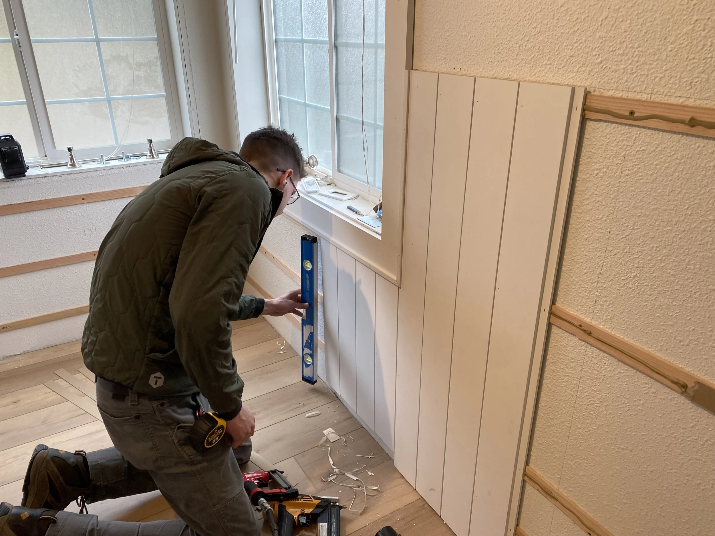 Detailing around windows