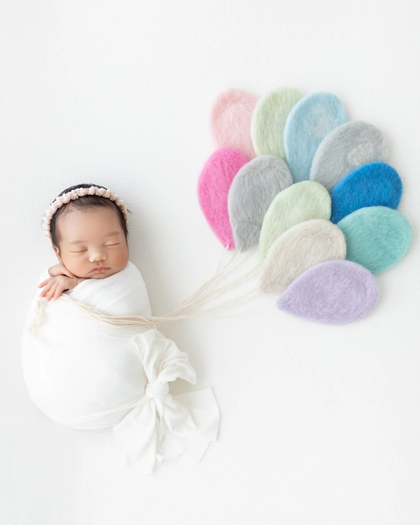 setting-up-a-newborn-photo-shoot39.jpg