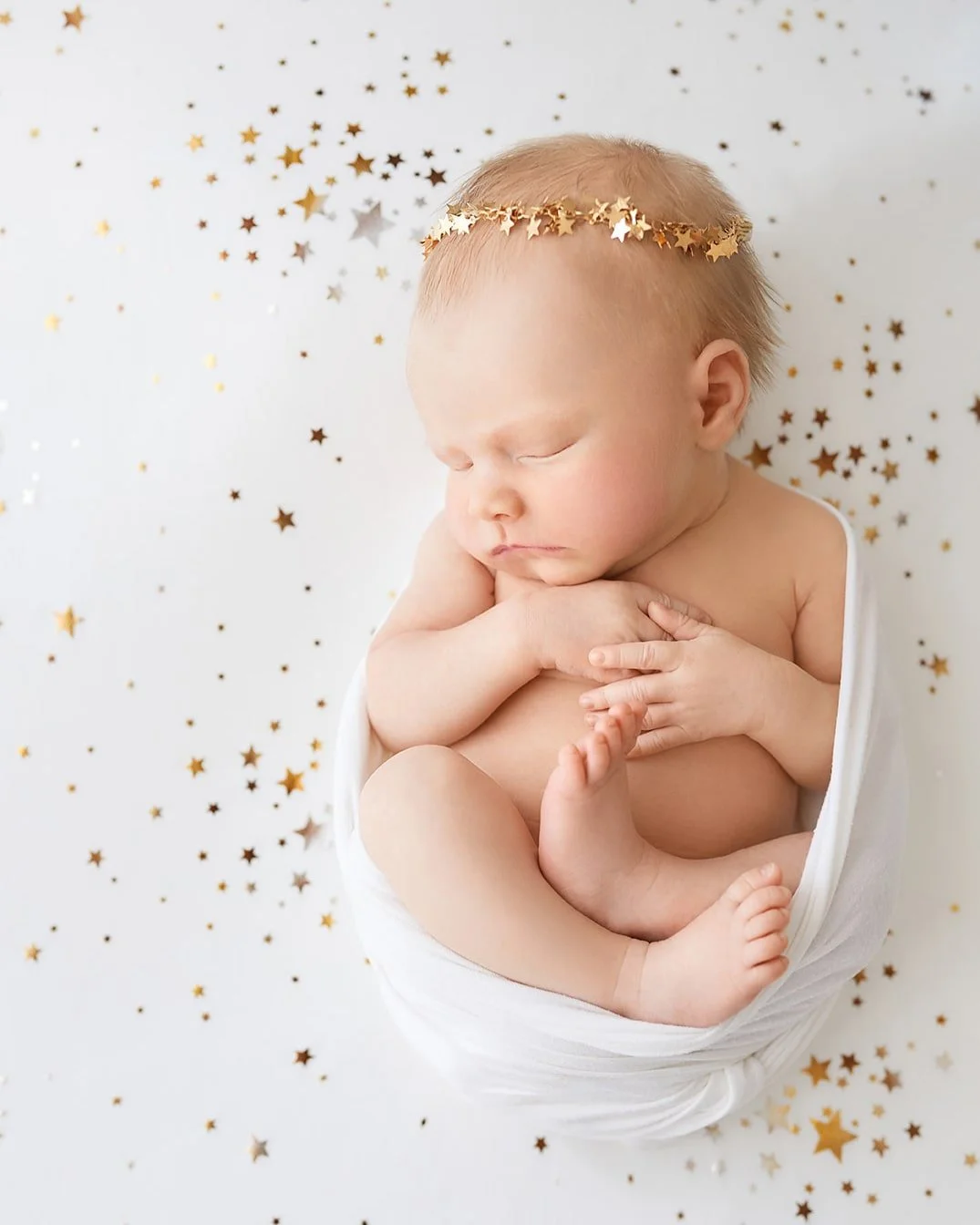 setting-up-a-newborn-photo-shoot40.jpg