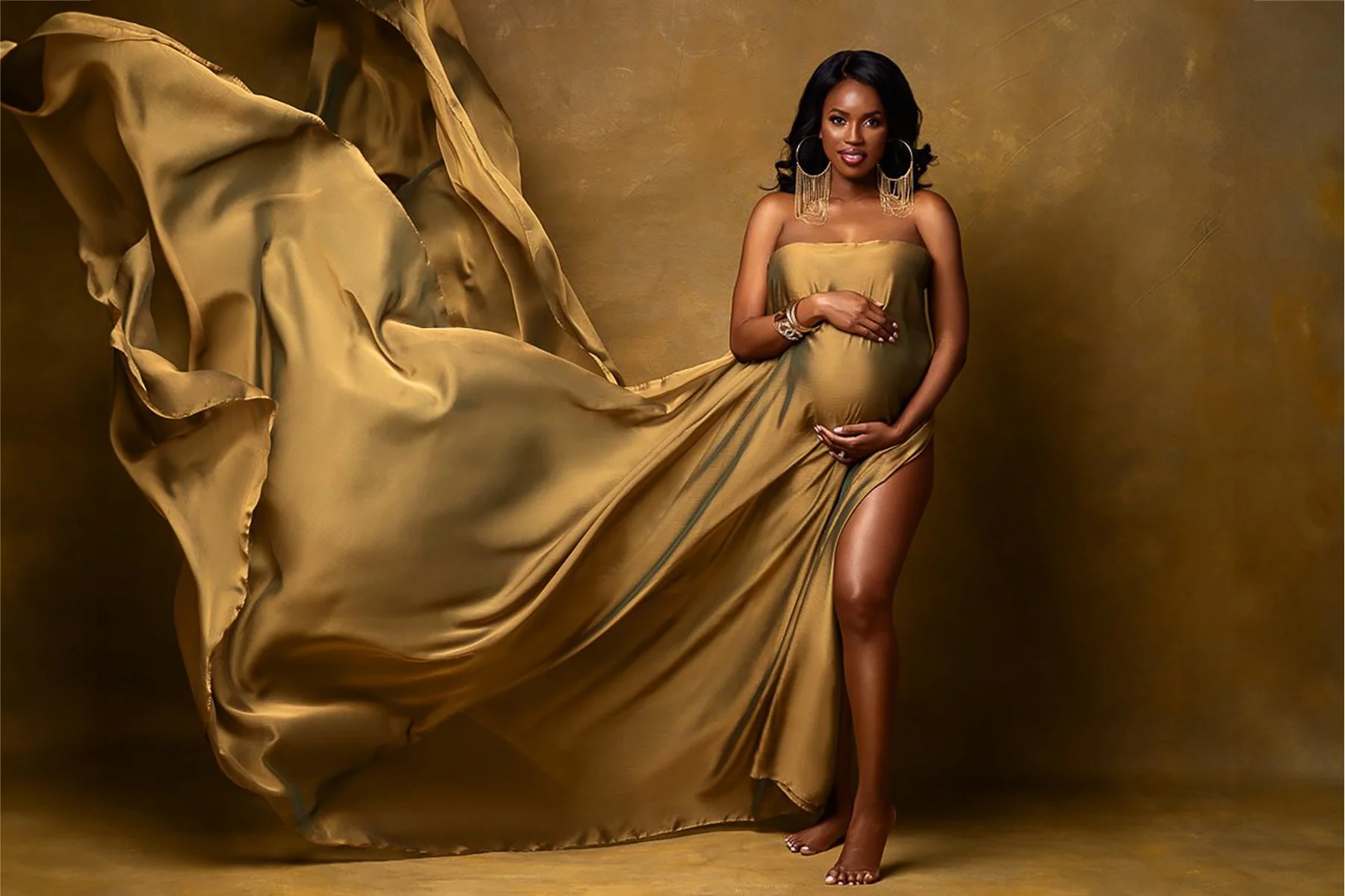 15 Best Maternity Photography Outfits for your Photo Shoot