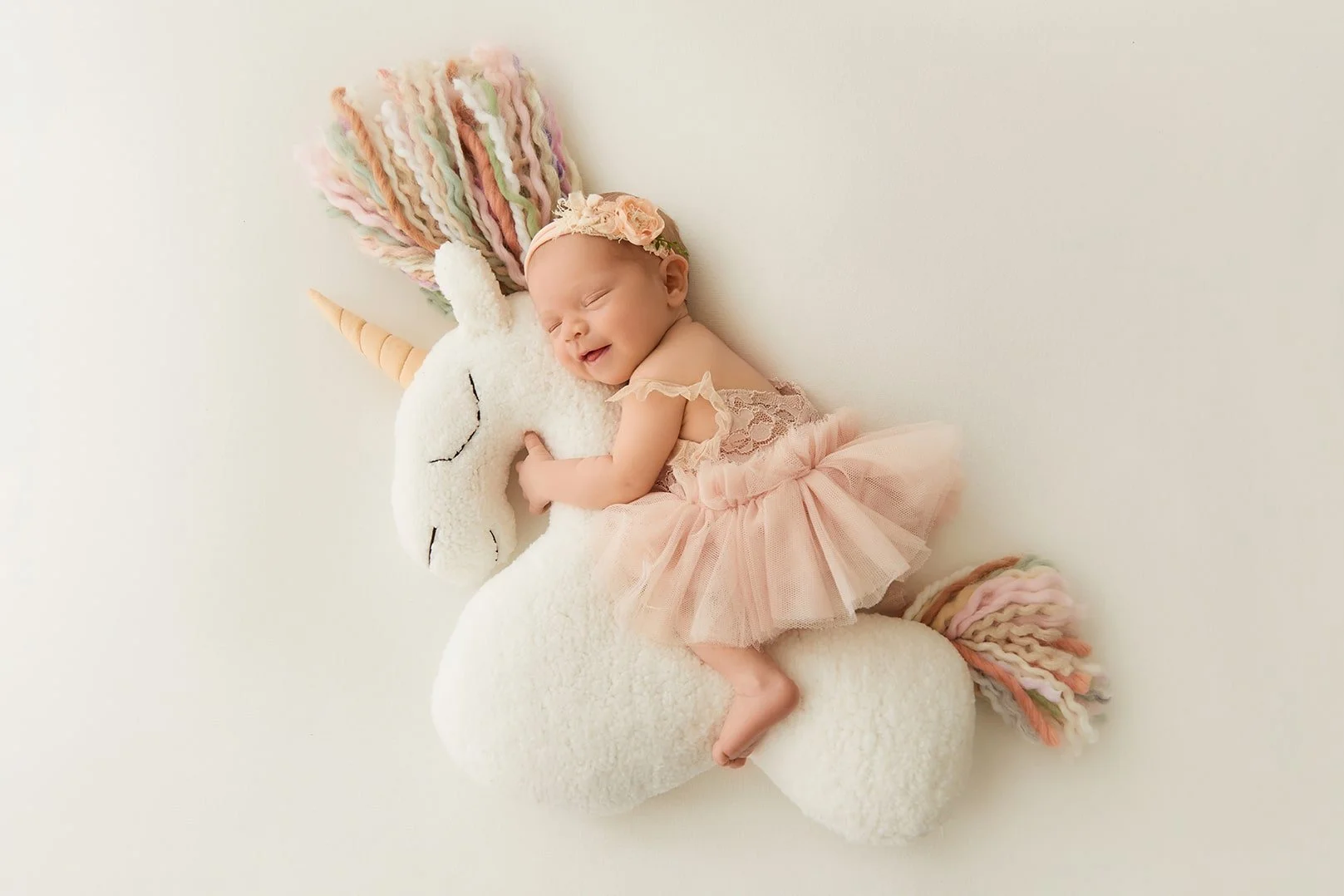 12 Best Newborn Photography Props (Safe and Adorable!)