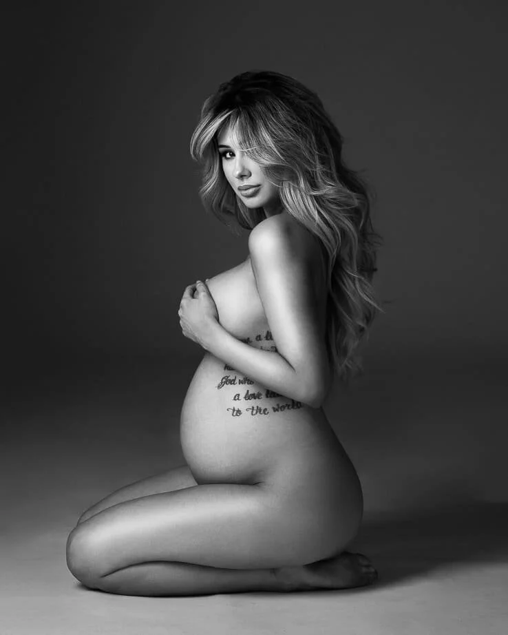 maternity-photo-shoot-ideas-44.jpg