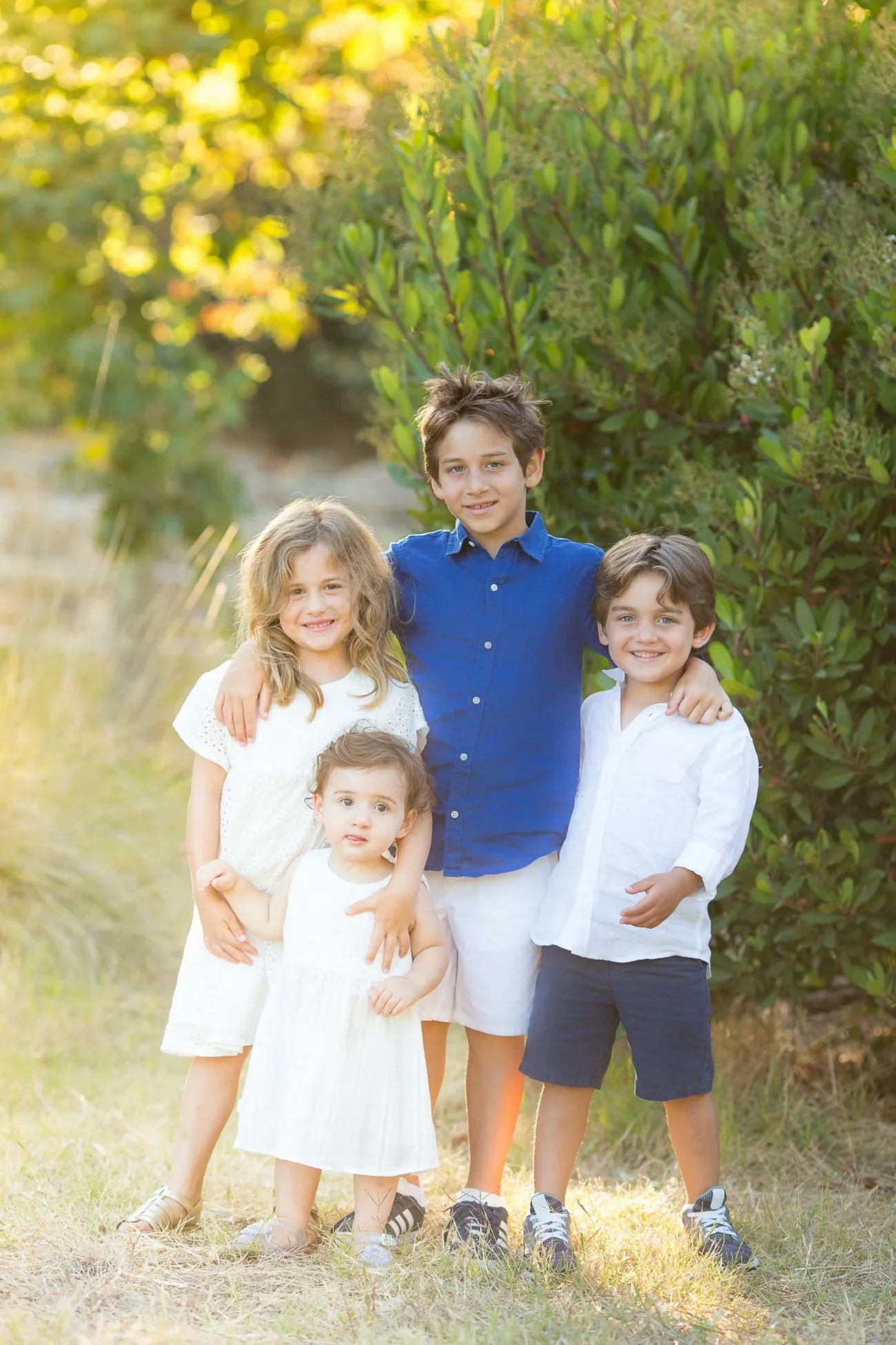family-photoshoot-ideas-29.webp