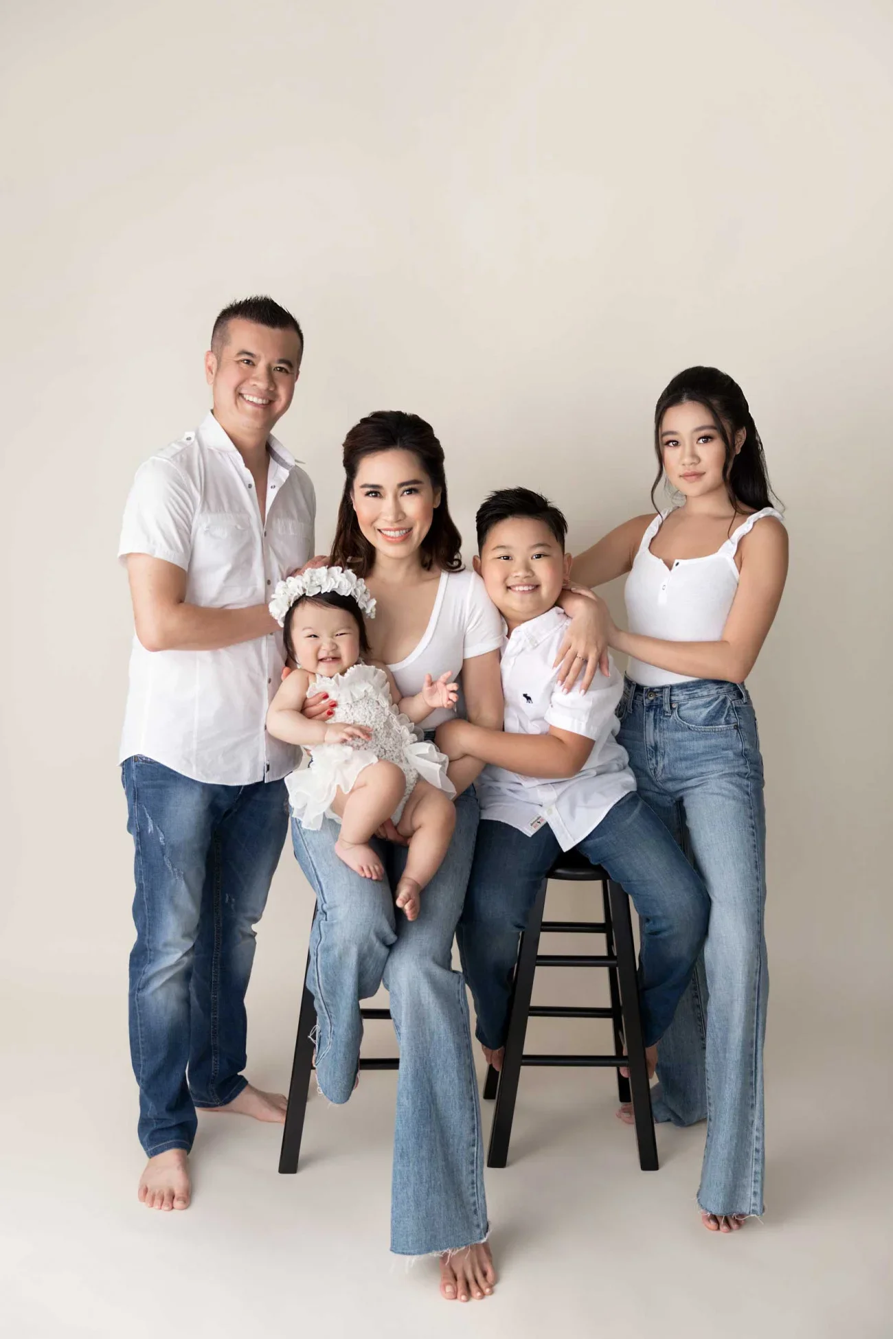 family-photoshoot-ideas-60.webp