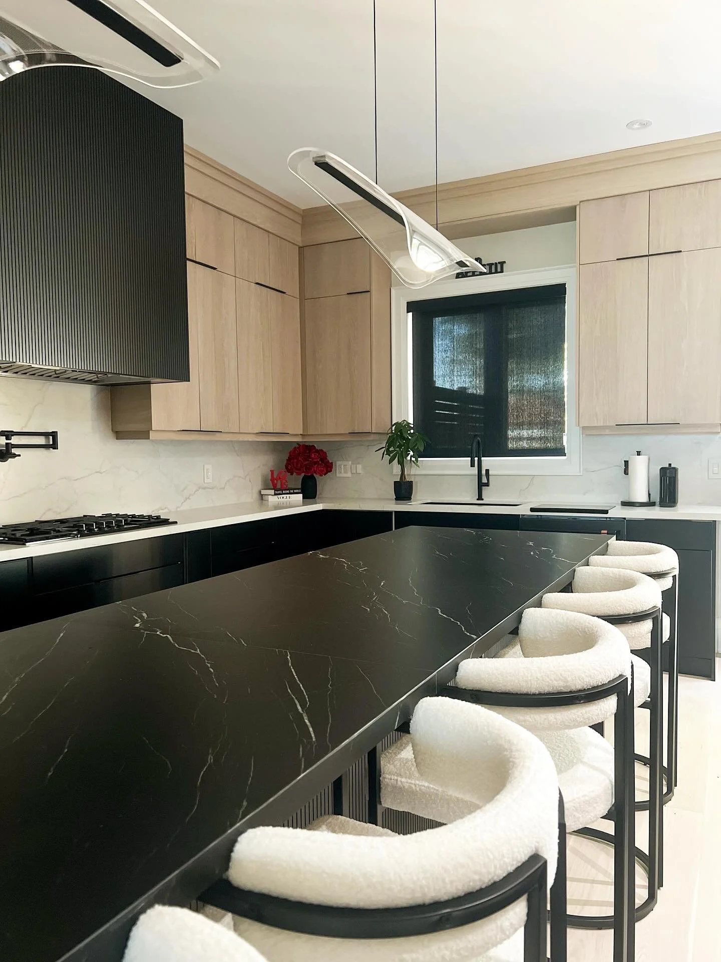 Swipe for the before. This home was renovated only 5 years ago with the least amount of character. When my client purchased this home we knew we had to highlight her stunning features for entertaining and give her some personality which increased the