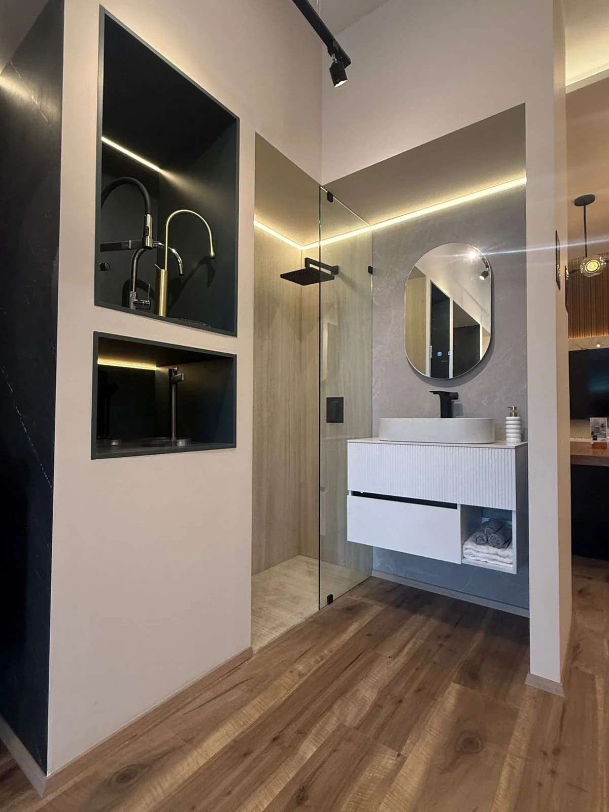 WhatsApp Image 2026-03-07 at 15.12.47 (8).jpeg