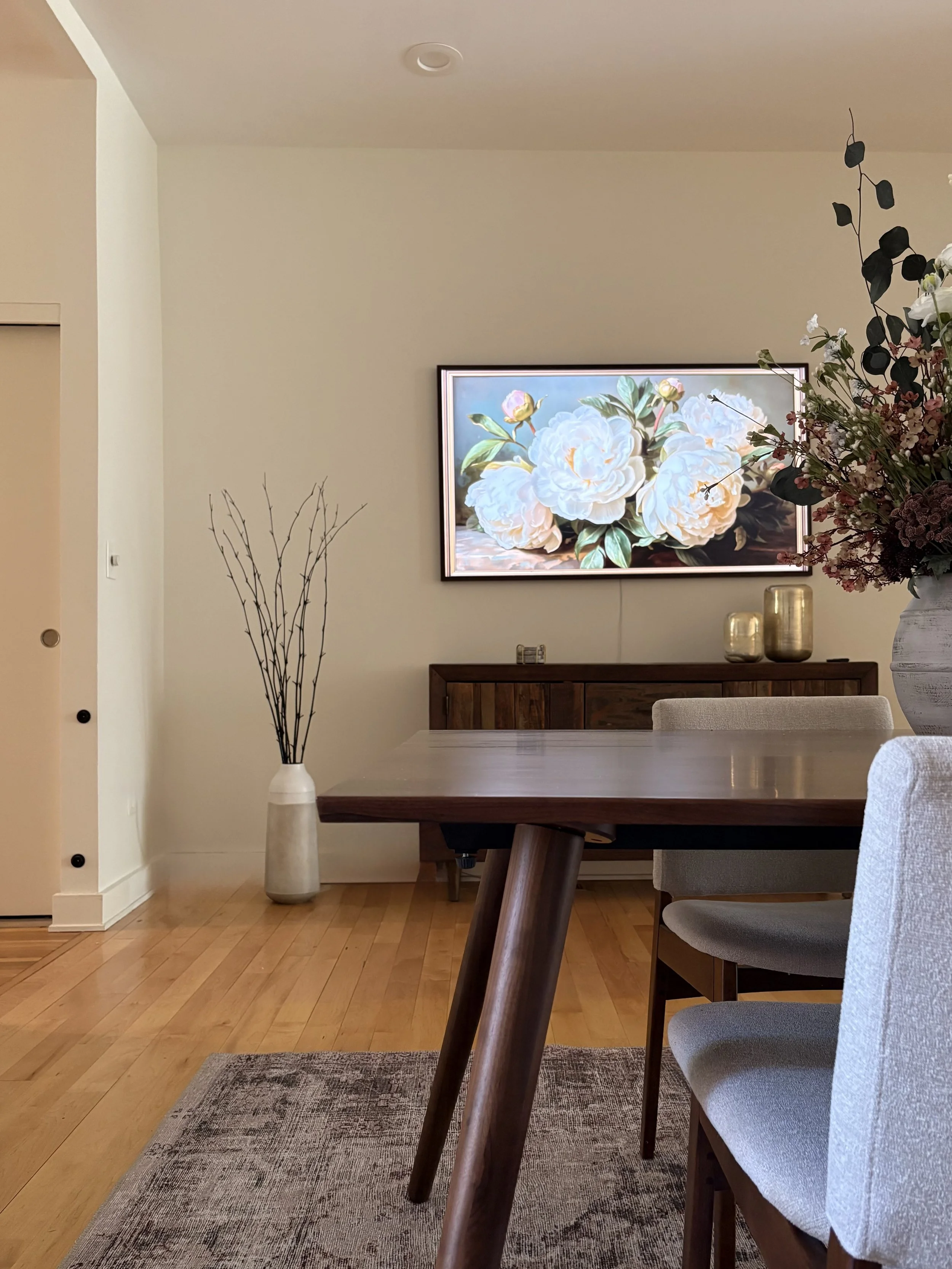 dining area console.jpeg