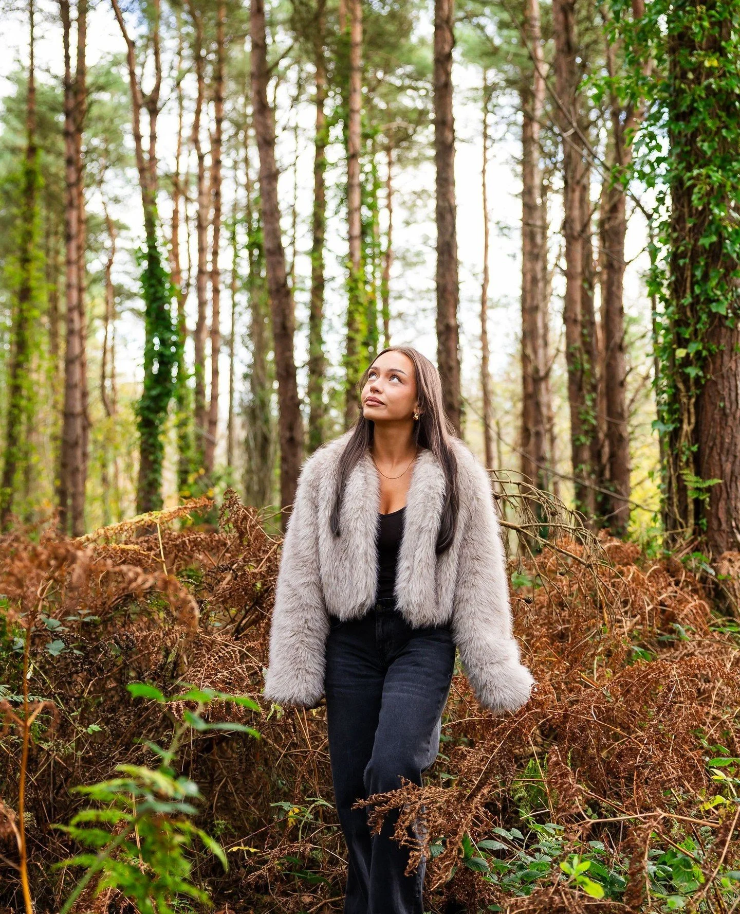 Wrapped up warm and stepping outside 🤍⁠
Cold air, quiet woods and space to breathe 🌲✨