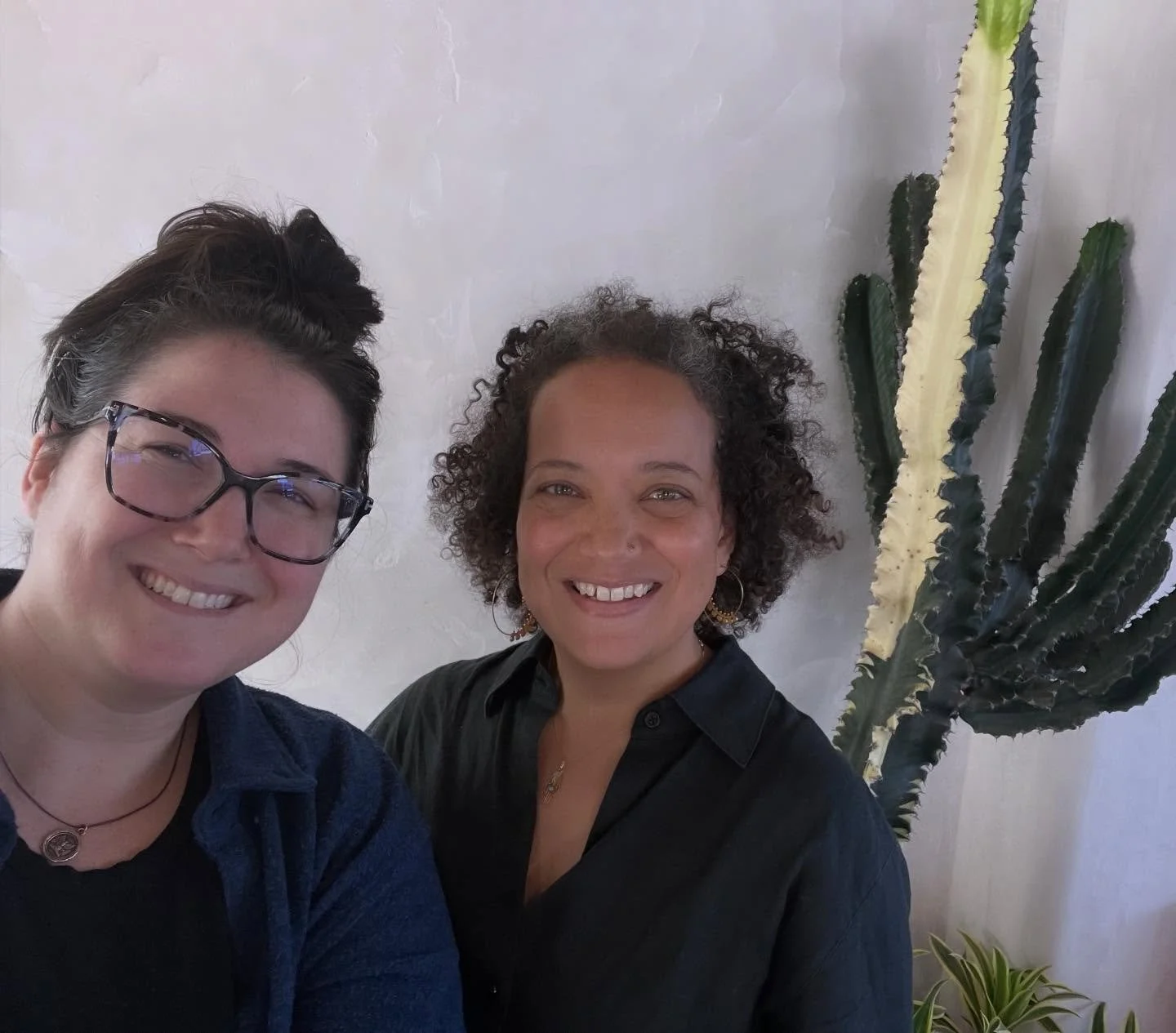 A really good work morning with coffee and matcha in hand, surrounded by gorgeous potted plants at Palomino, plotting a little SunRoot magic ✨

We spent the morning mapping out our first SunRoot book club offering (announcement next week!🙌), working