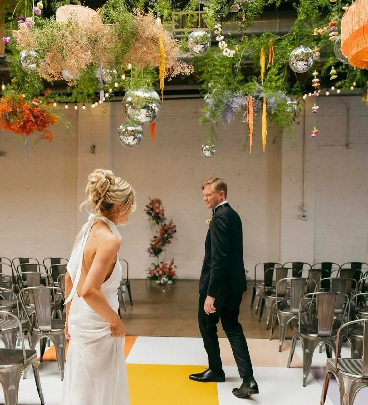 Details 🪩🌸✨

#weddingdetails #weddinghair #coloradowedding #napleswedding #floridawedding