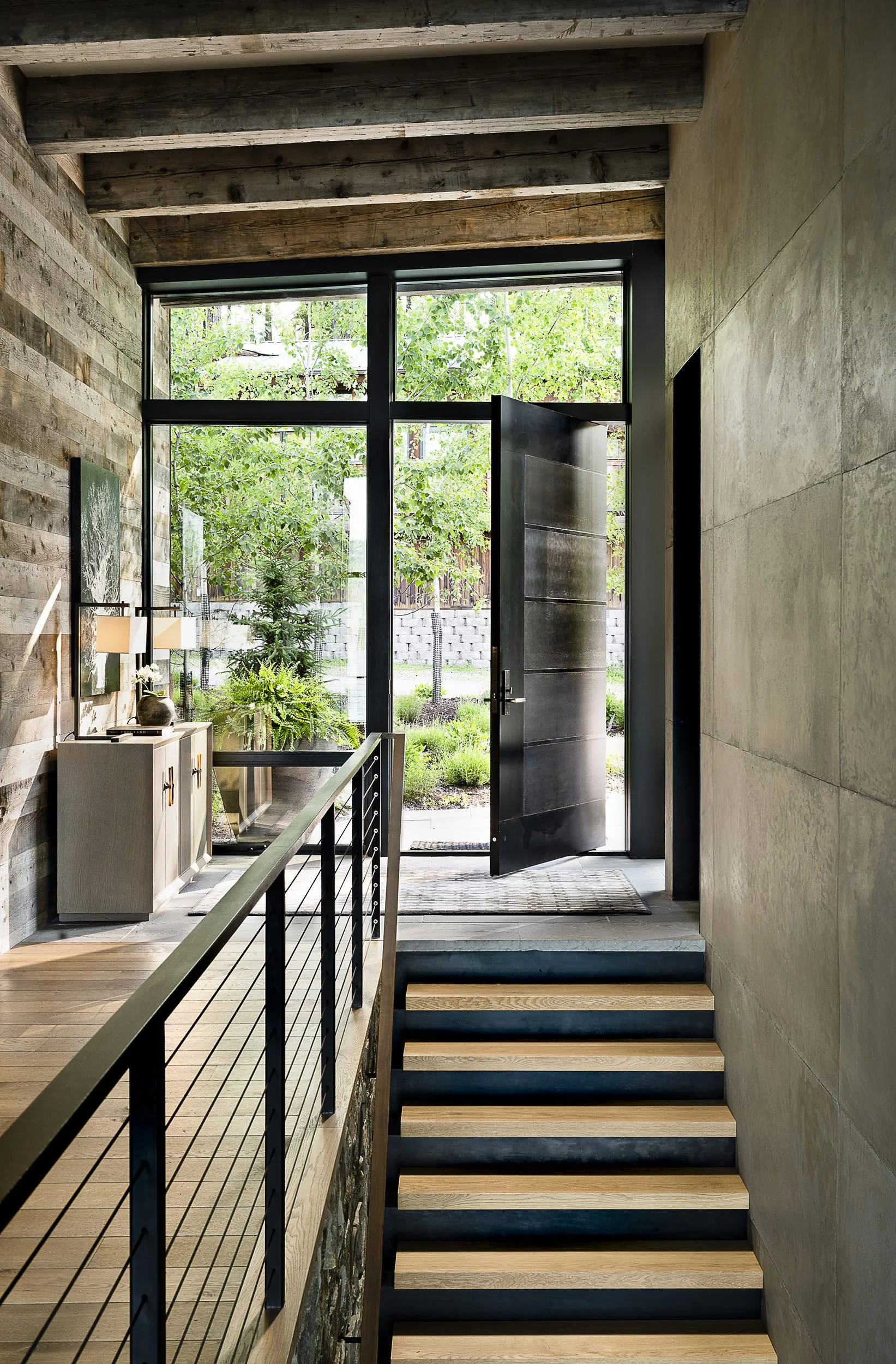 3 LLG-04_Stumptown_web_2500h.jpg