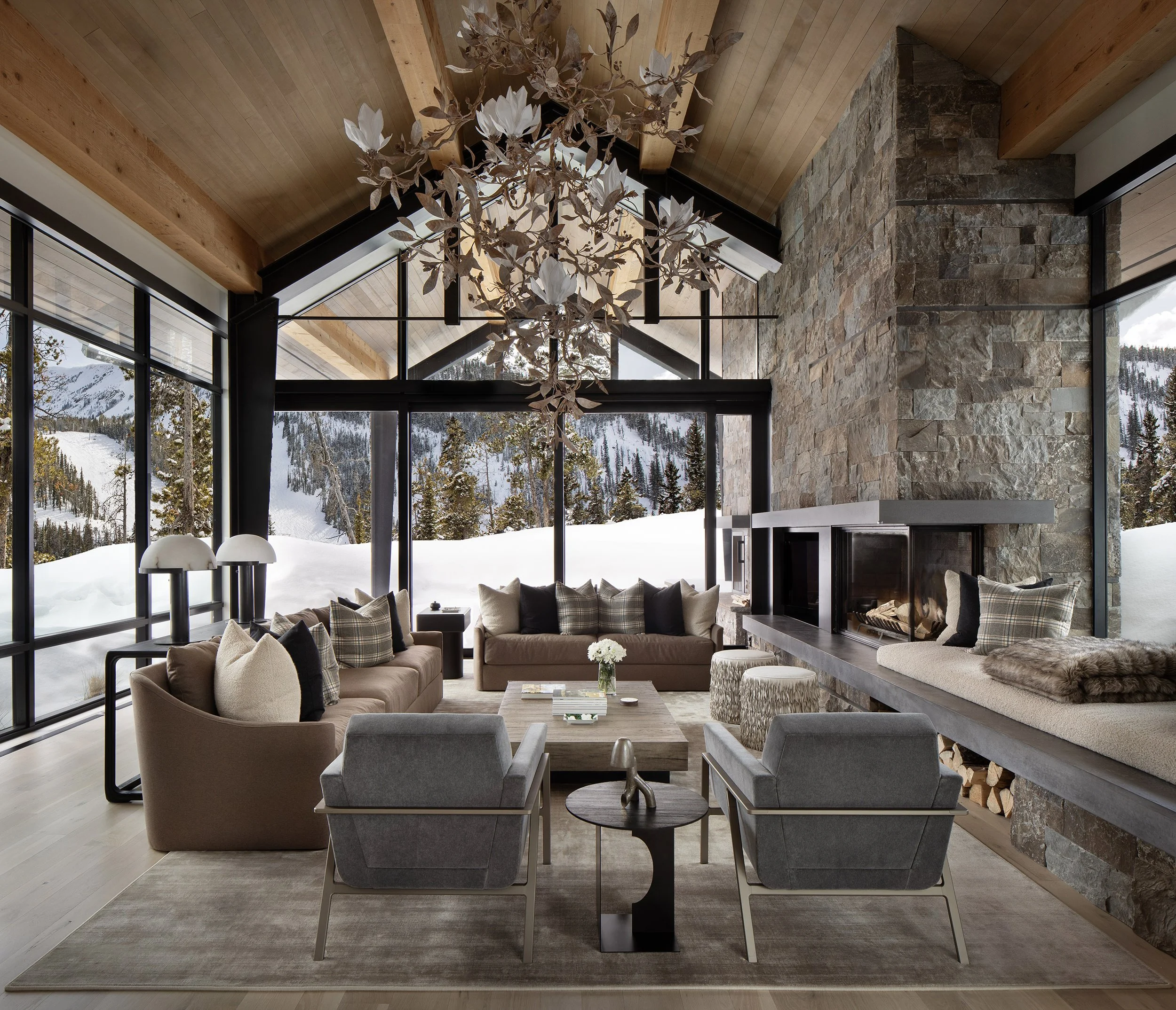 3 SkiTraverse_0051b_EaskiLivin_web_2500wjpg.jpg