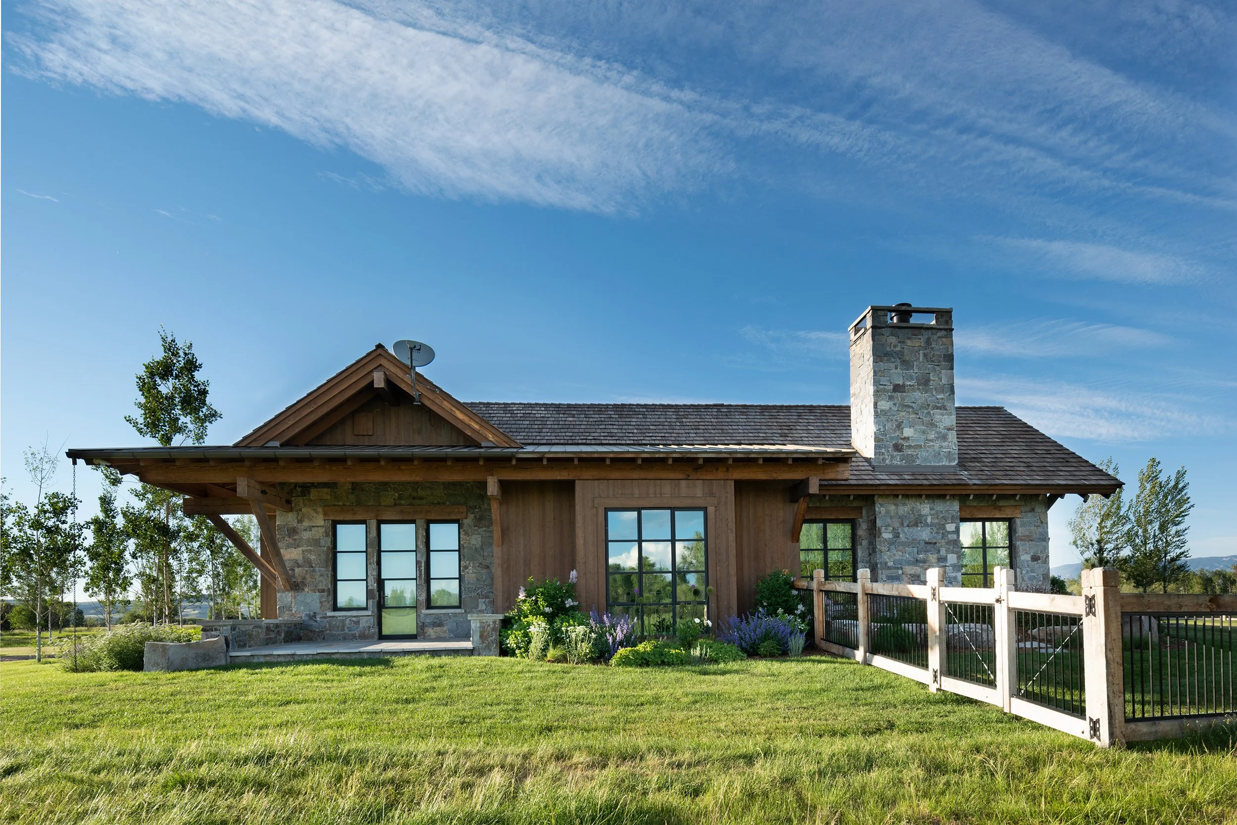 9 WKP - Circle B - HR-16_Longbow_web_2500w.jpg