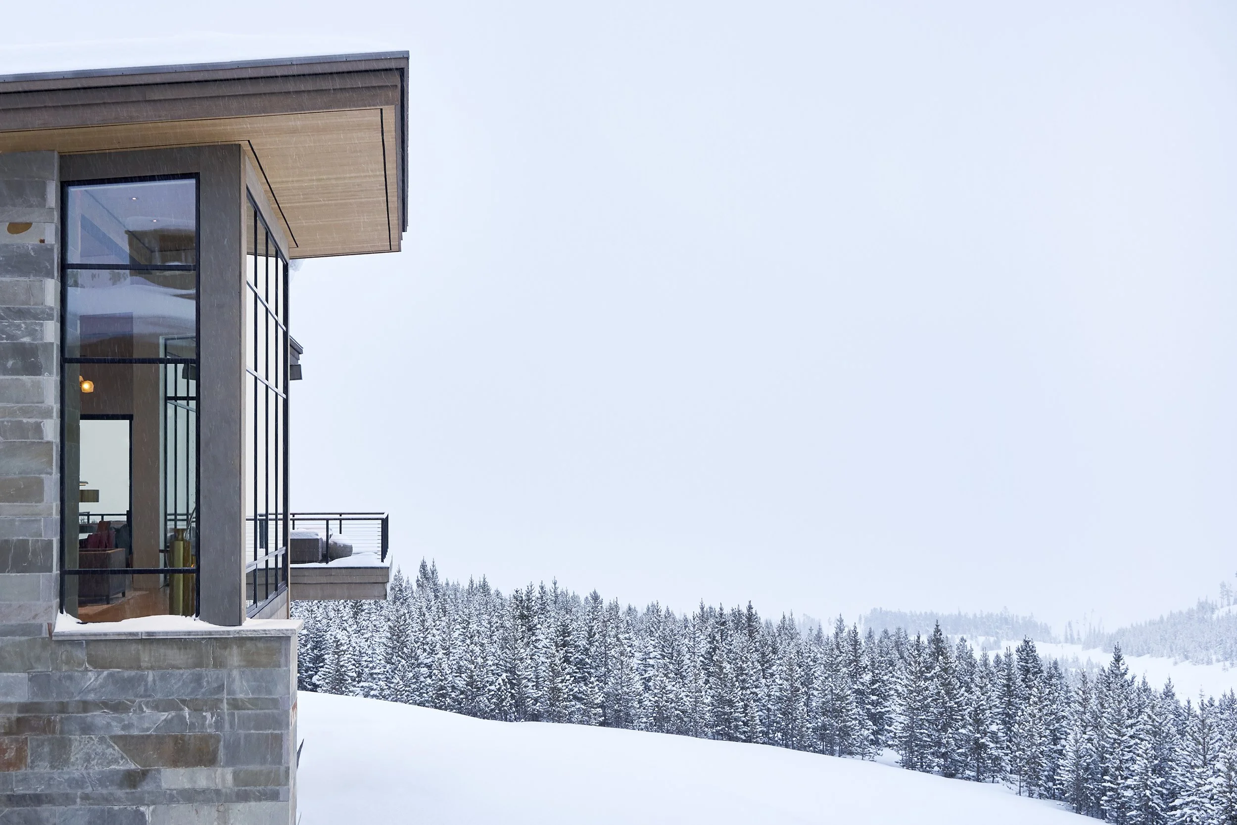 2 2019_02_26 HW 0605X_Broadside Sol_web_2500w.jpg