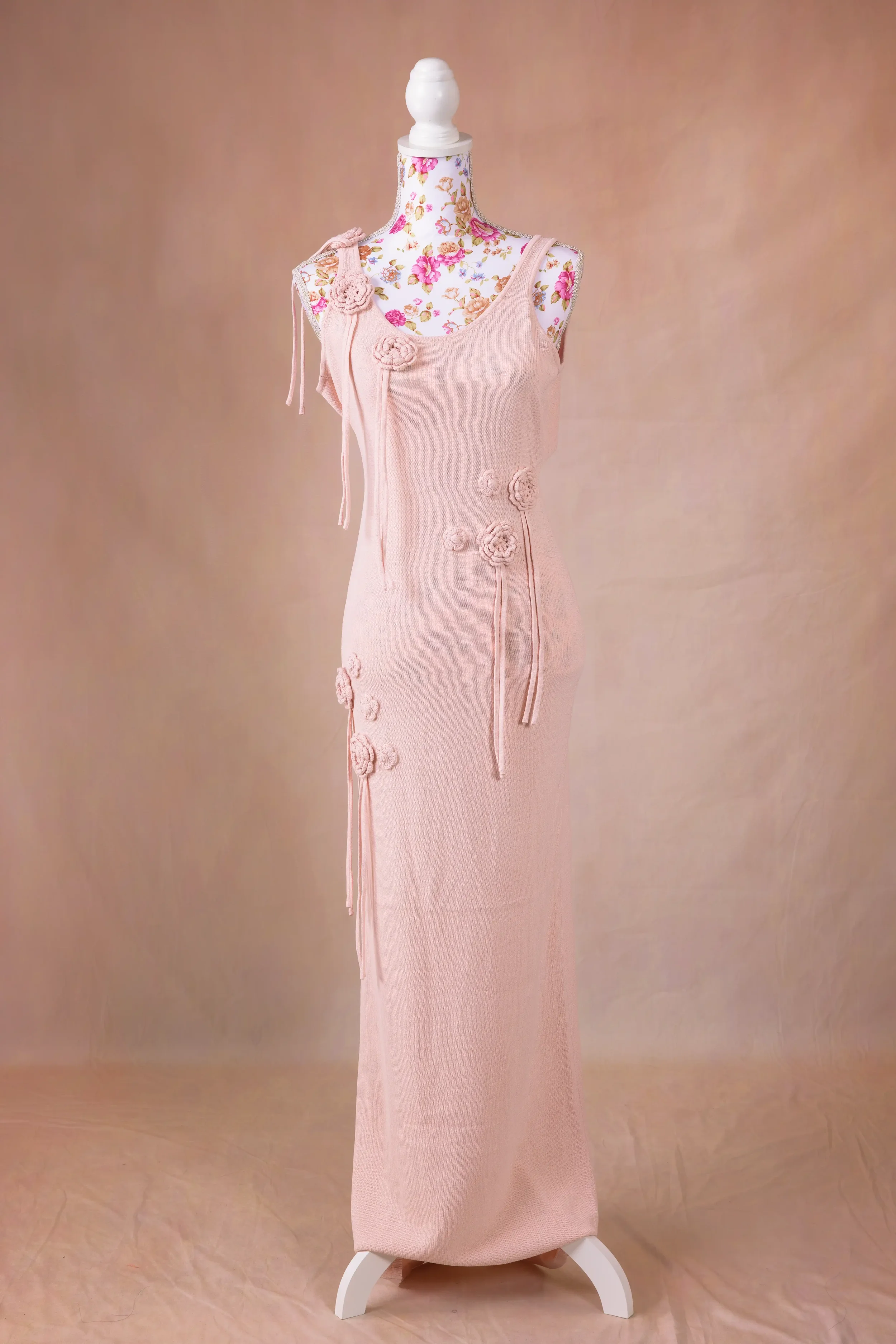 Robe longue 
Wanderdoll  en maille et fleurs
Taille : M