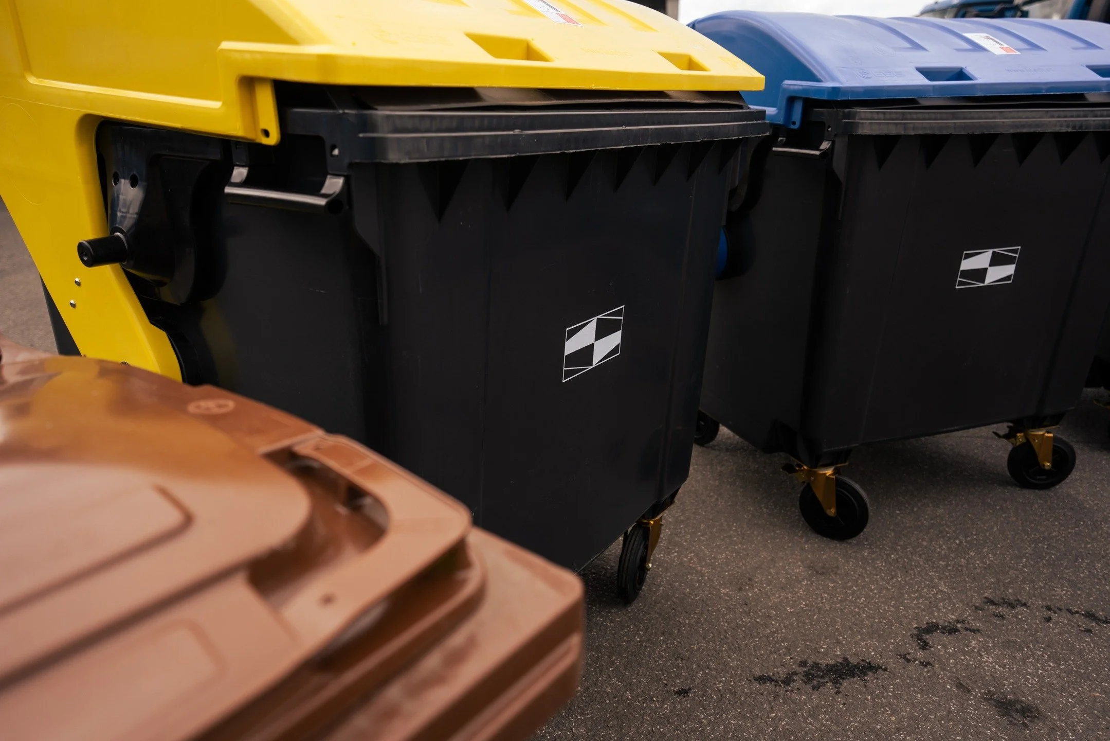 Pojďte se pod&iacute;vat, jak opravdu vypad&aacute; cesta plechovky! 💛

Stač&iacute; ji hodit do žlut&eacute;ho kontejneru nebo do popelnice se žlut&yacute;m v&iacute;kem &ndash; a odtud už se vyd&aacute;v&aacute; na cestu k n&aacute;m. 

Na na&scar