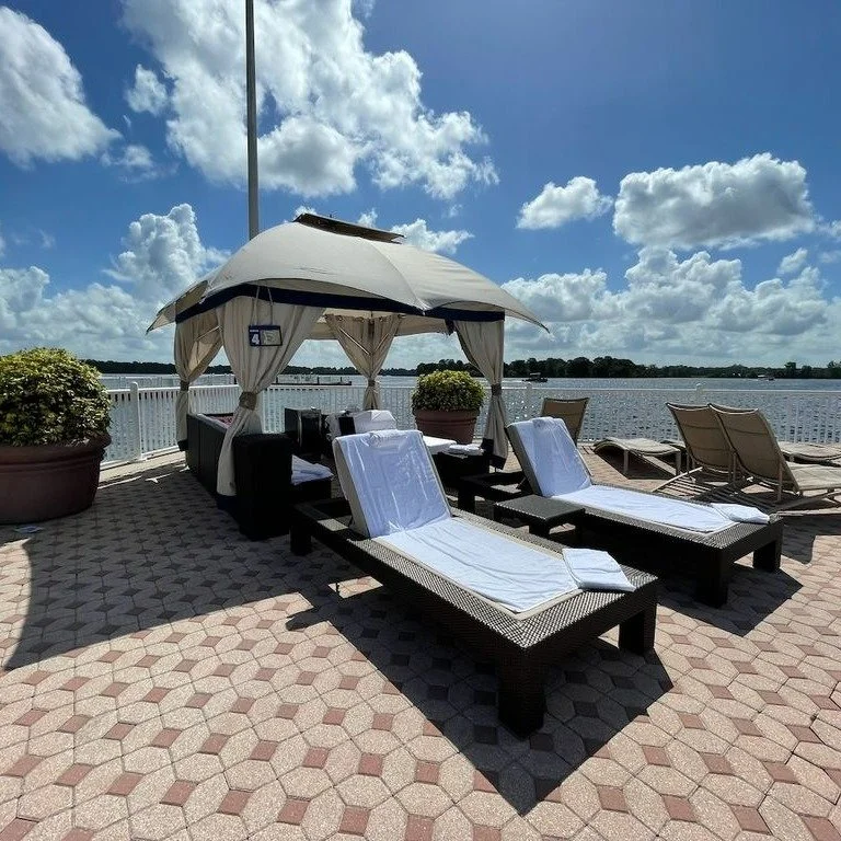 Let&rsquo;s normalize slower Disney days. ☂️

Not every vacation day needs to be rope drop to fireworks. Sometimes the real magic is:
&ndash; guaranteed shade
&ndash; a comfy chair
&ndash; snacks within arm&rsquo;s reach
&ndash; and not fighting for 