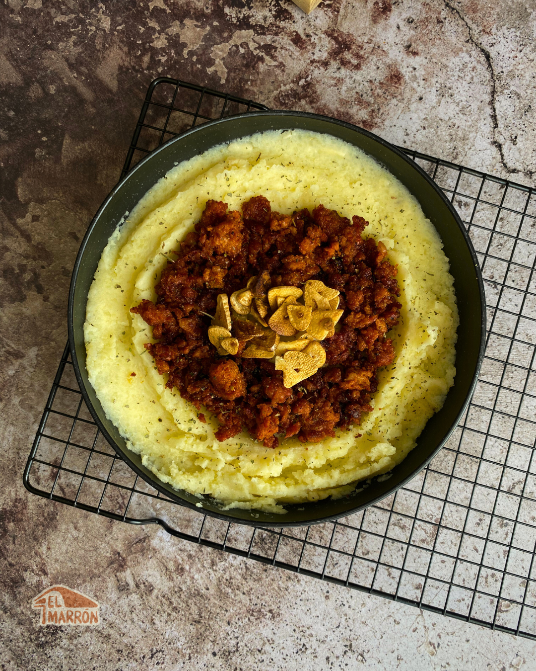 Puré de Papa con chorizo y ajo
