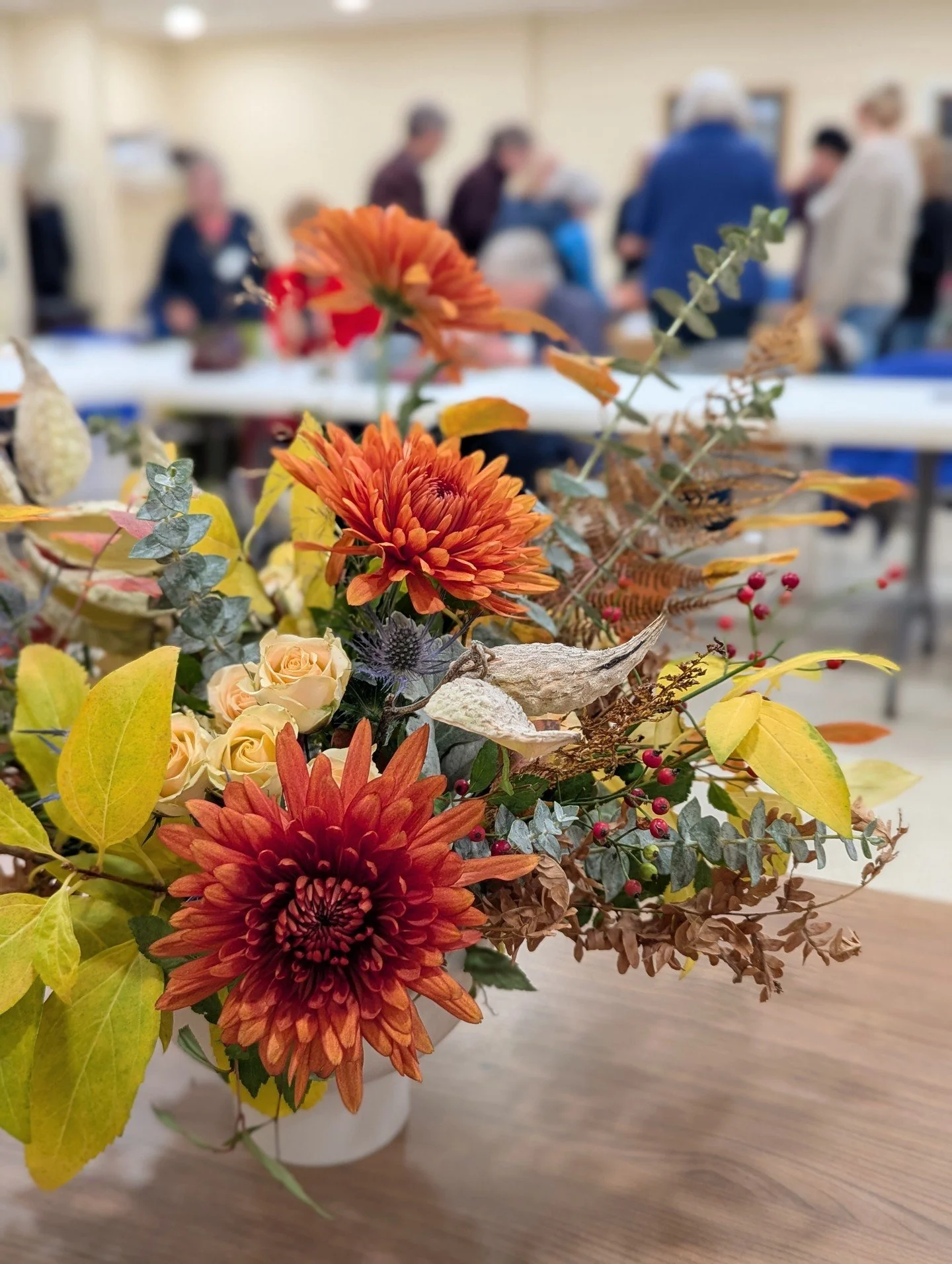 Big thank you to the Gorham Garden Club for having me last night! It was a pleasure presenting on floral mechanics and foam-free alternatives for everyday designs. I loved answering questions and discussing everything from design tips to floral care 