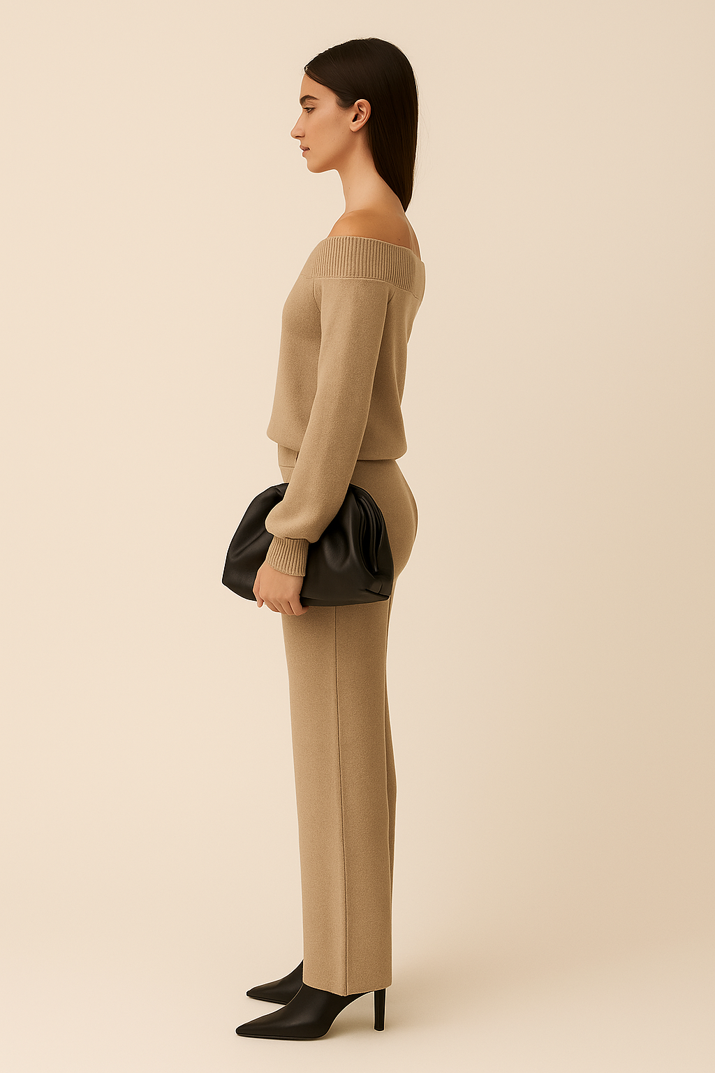 Women's Lounge Sideview.png