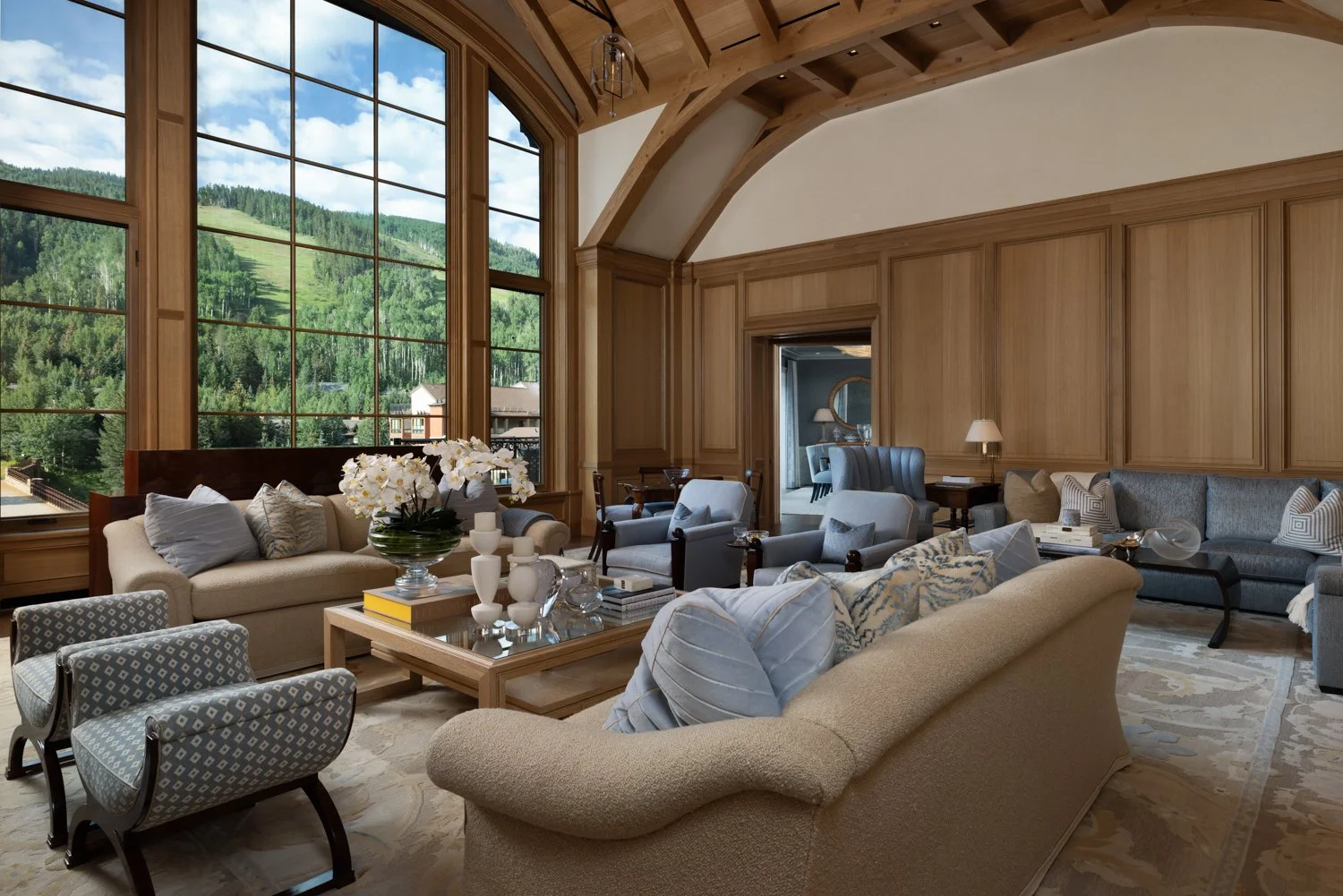 Arrabelle484_GreatRoom3 copy.jpg