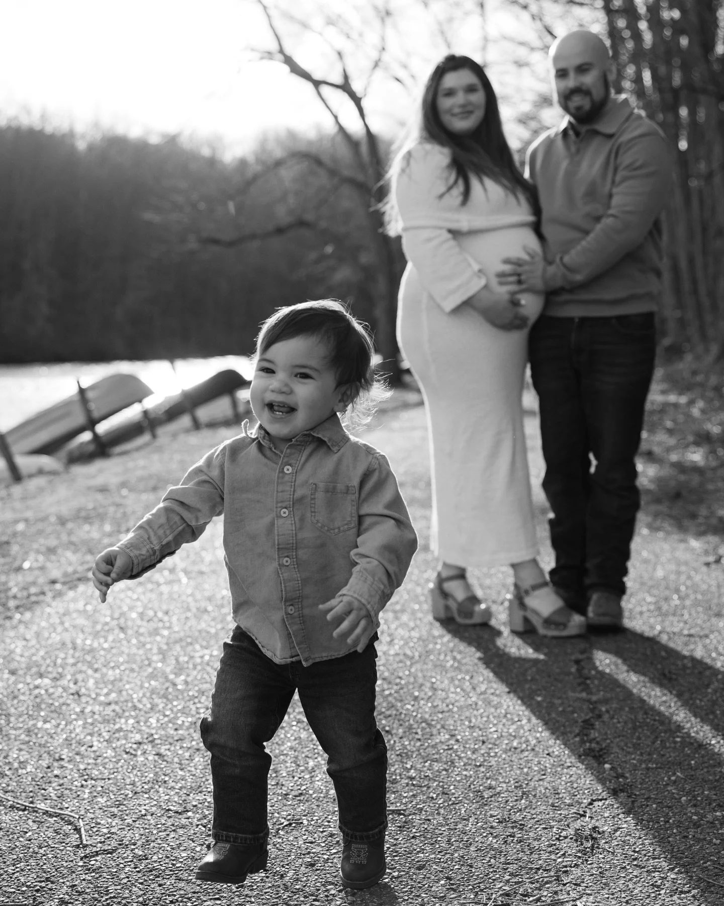 Running into the weekend like&hellip;..

I&rsquo;ve been lucky to photograph Danielle &amp; Zeke through so many stages. Engagement, wedding, and maternity.
So special to be able to photograph all the milestones!
🤍 so excited for them to welcome bab